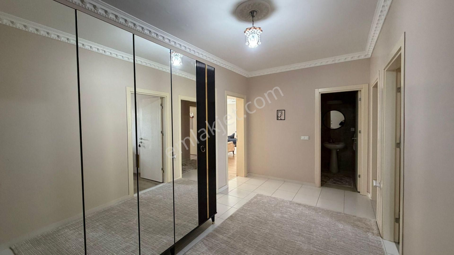 Anıl Emlak Gayirmenkul'den Göztepe Konutlarında 3+1 Satılık Daire - Görsel 32