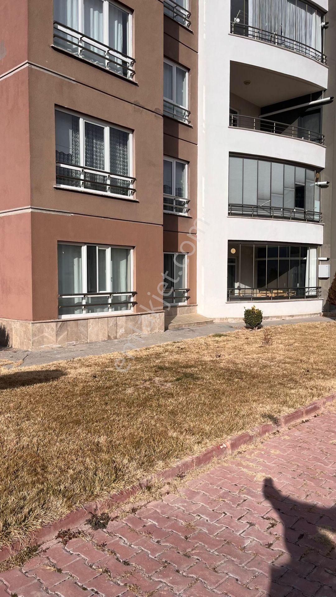 Anıl Emlak Gayirmenkul'den Göztepe Konutlarında 3+1 Satılık Daire - Görsel 11