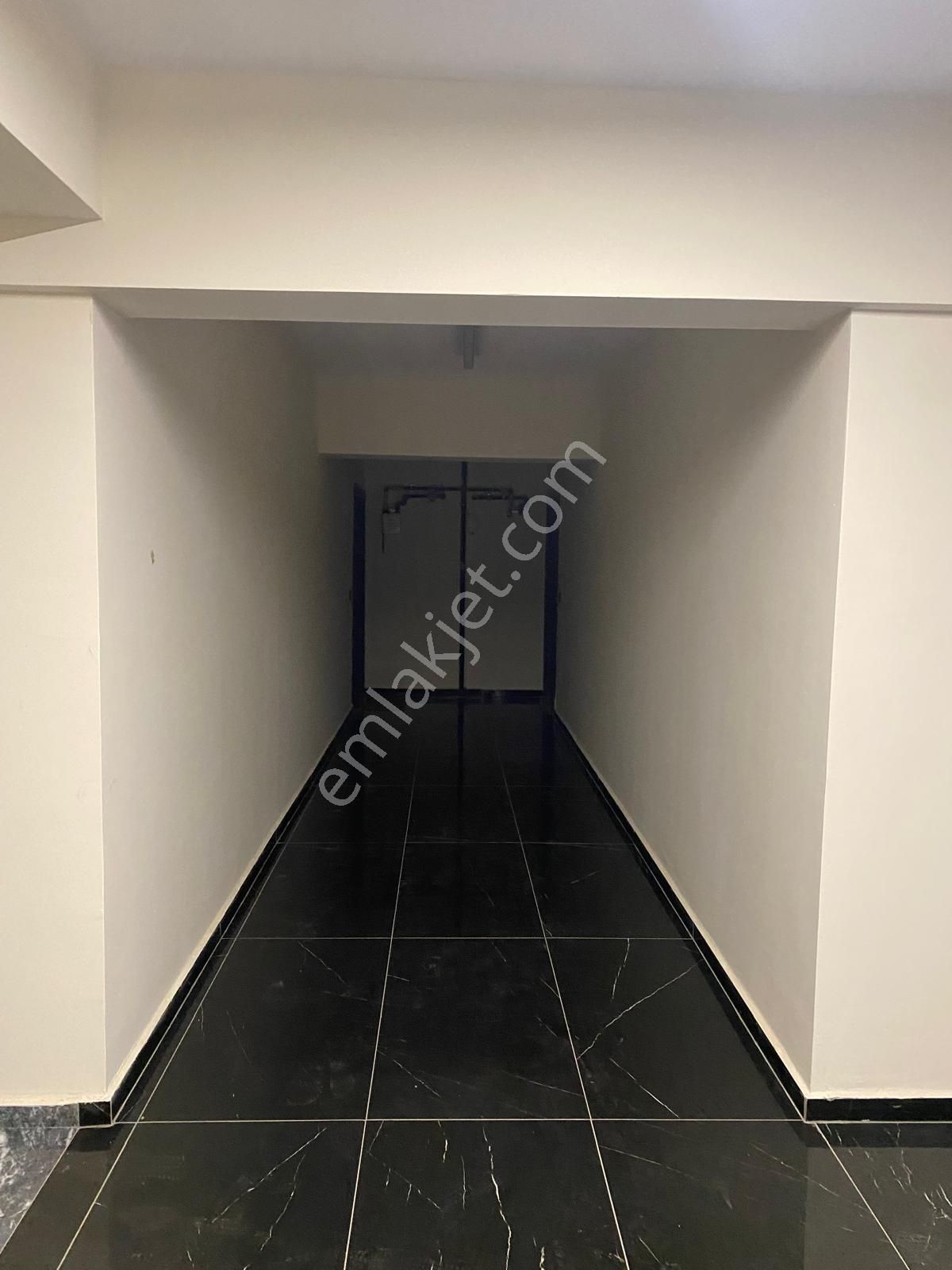 Menemen Gazi Mh.de Satılık 2+1 K.mutfak Doğal Gazlı Daire - Görsel 3