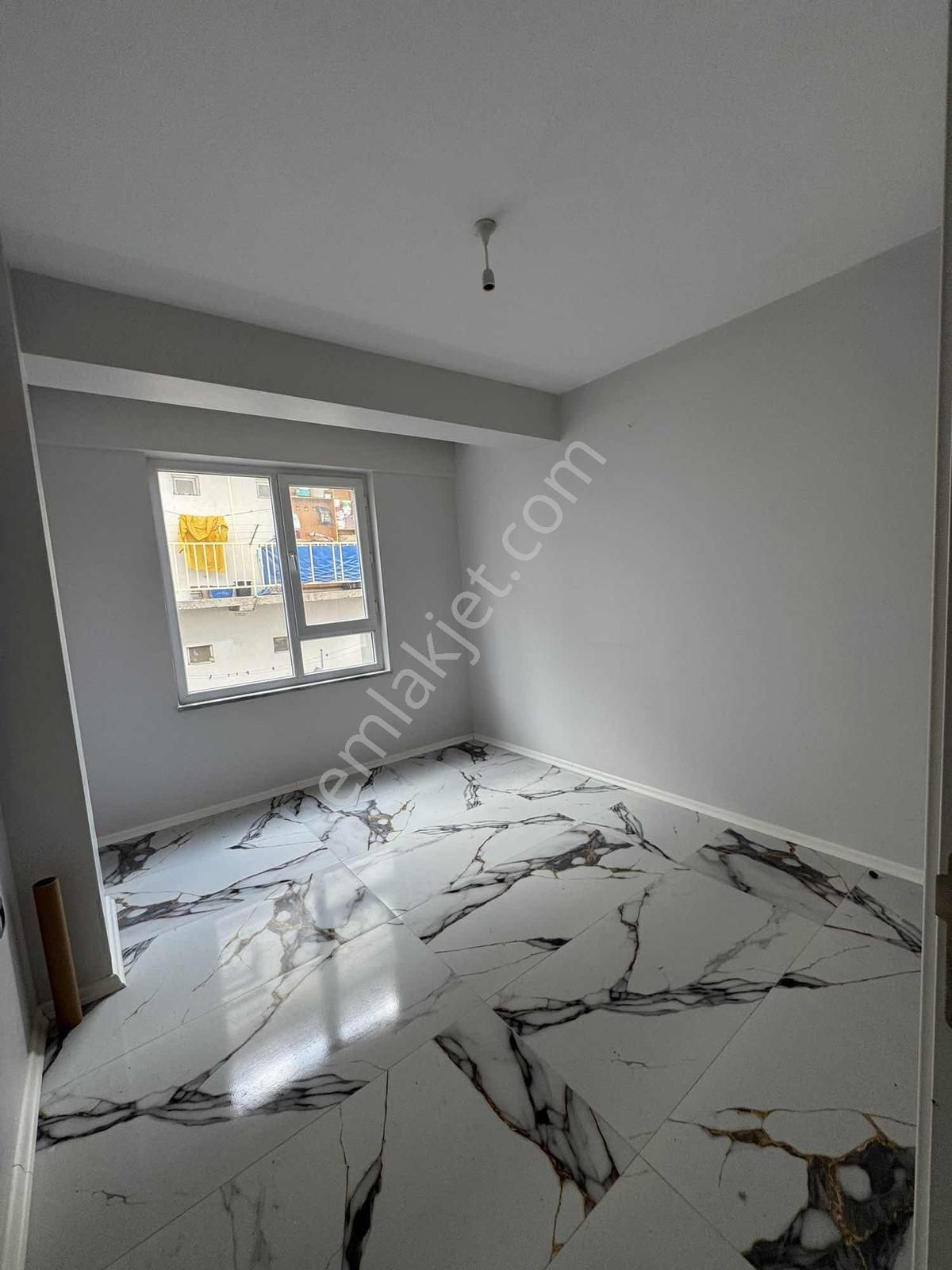 Esentepe Mah. Yeşil Cami Yanı Ebeveyn Banyolu Satılık 2+1 Daire - Görsel 8