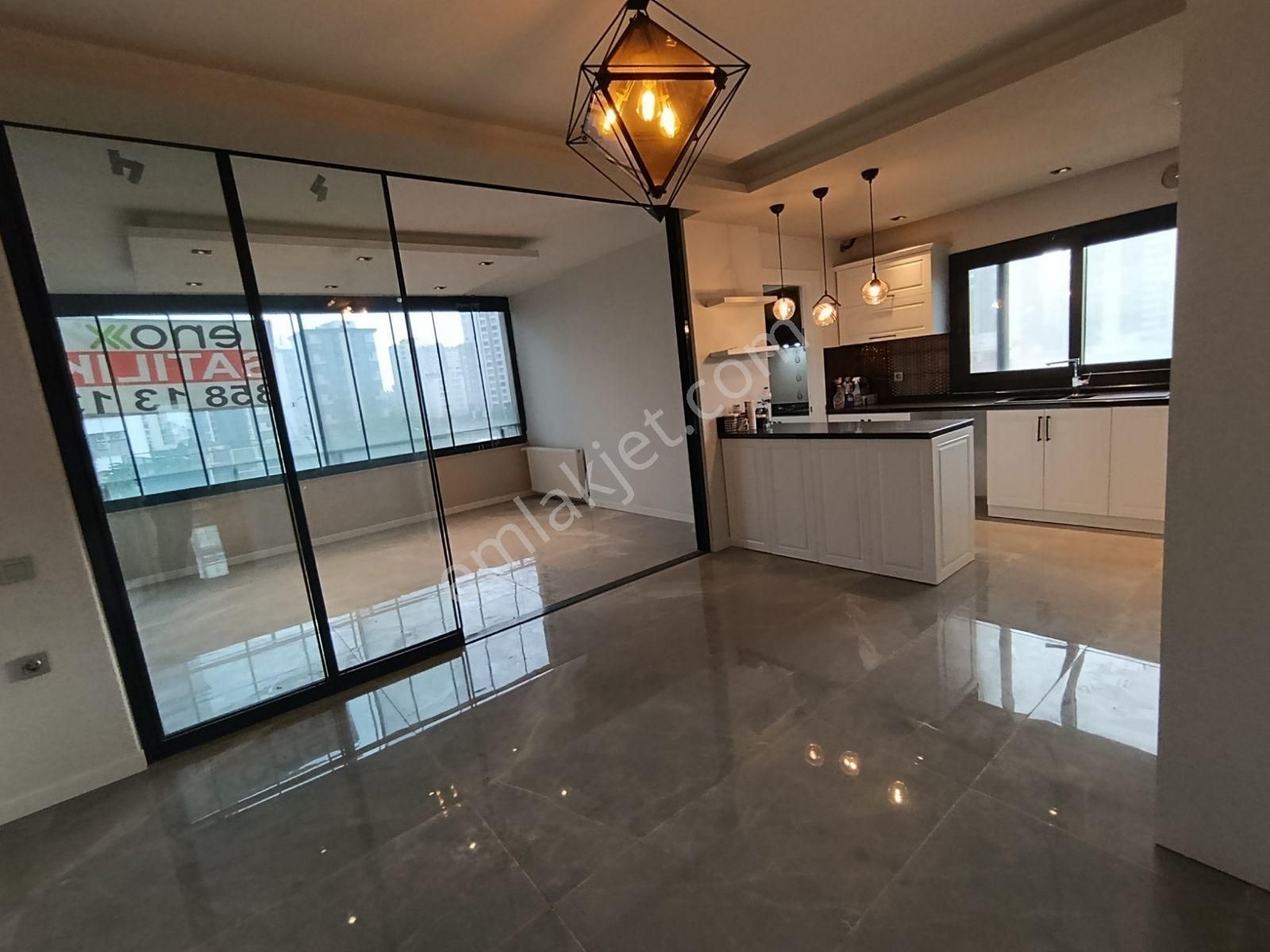 Mersin Mezitli Yeni Mahalle'de Satılık 4+1 Daire - Görsel 6