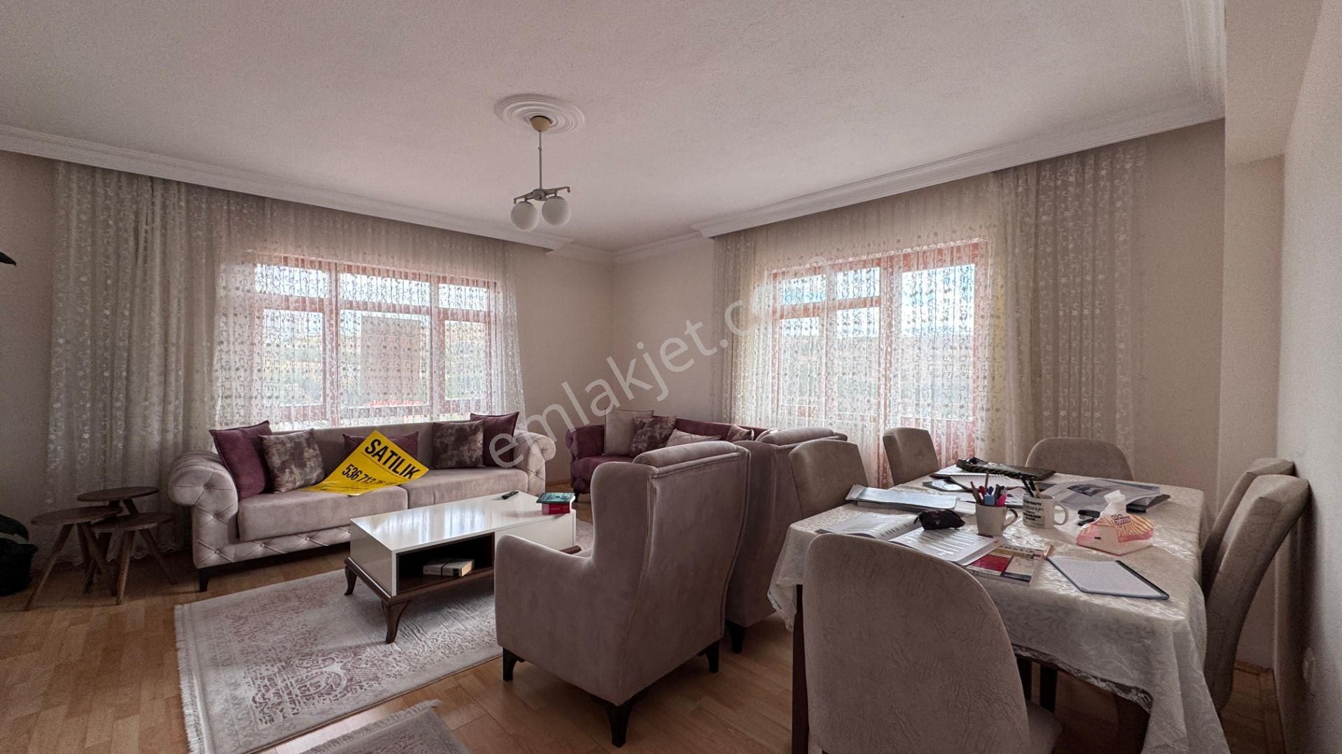 Pursaklar Mehmet Zengin Emlak'tan Y.emre Mah.de Hesaplı Fiyata , Asansörlü, Masrafsız, 4.kat 3+1 - Görsel 7