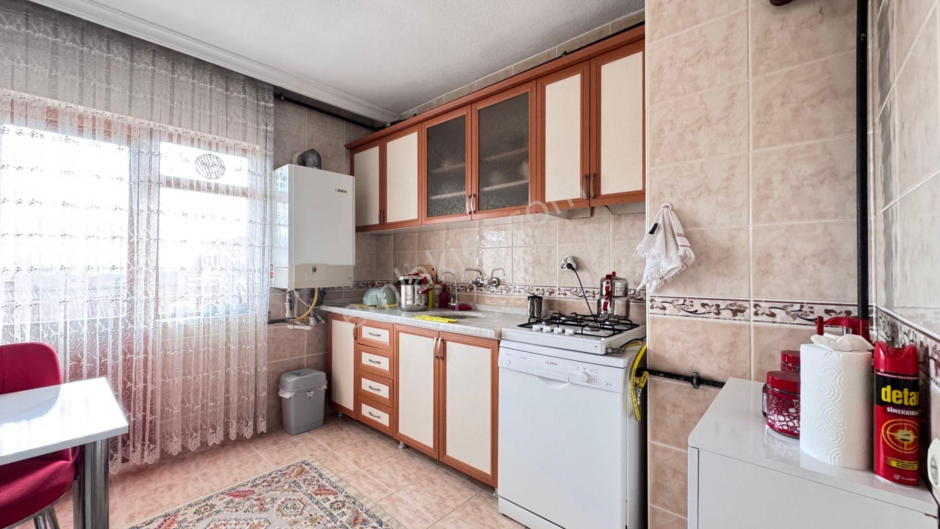 Pursaklar Mehmet Zengin Emlak'tan Y.emre Mah.de Hesaplı Fiyata , Asansörlü, Masrafsız, 4.kat 3+1 - Görsel 16