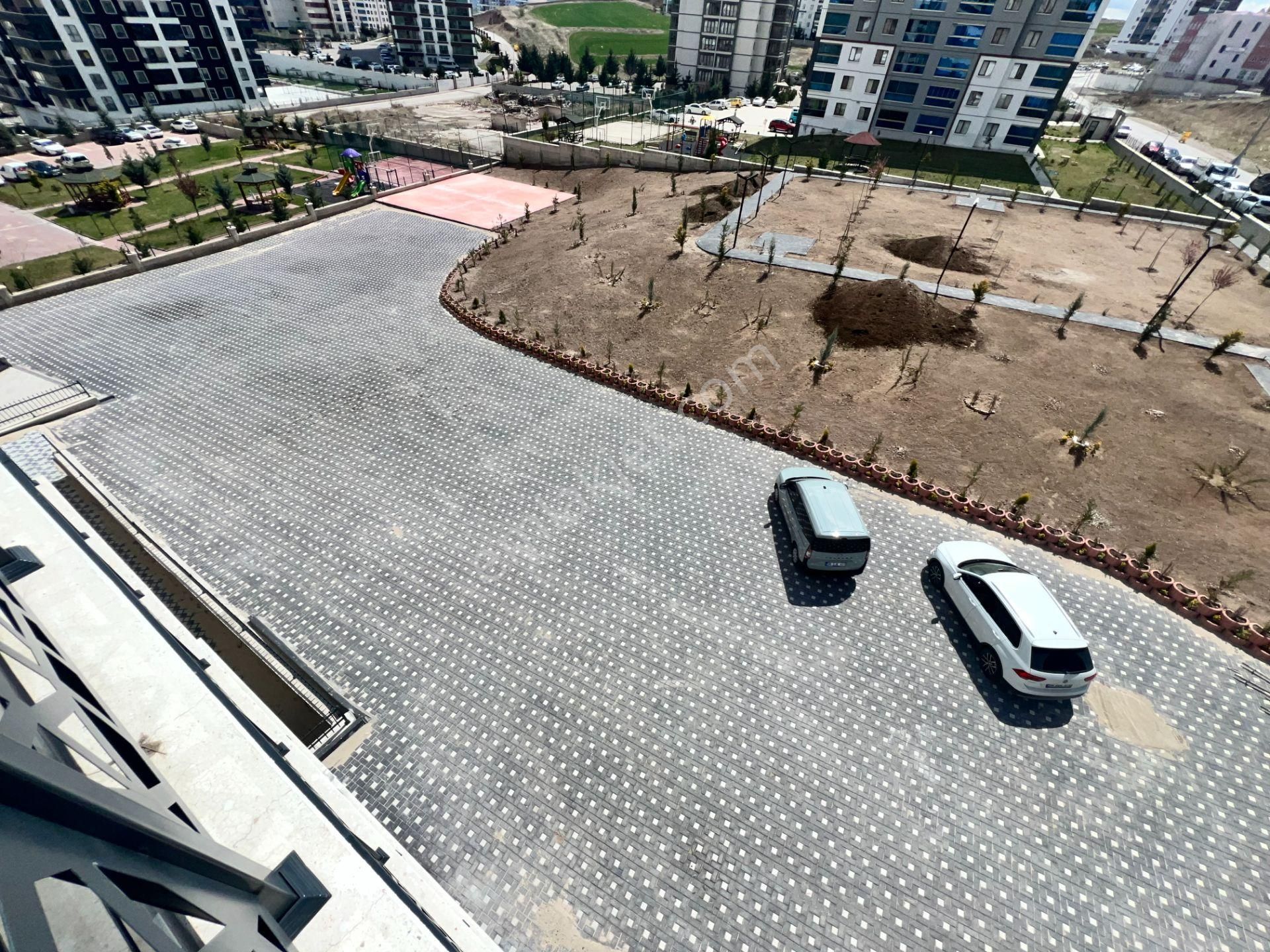 Pursaklar Ufuk Kılıç Emlak'tan Bulvar Cepheli Sıfır 4+1 Site Dairesi - Görsel 7