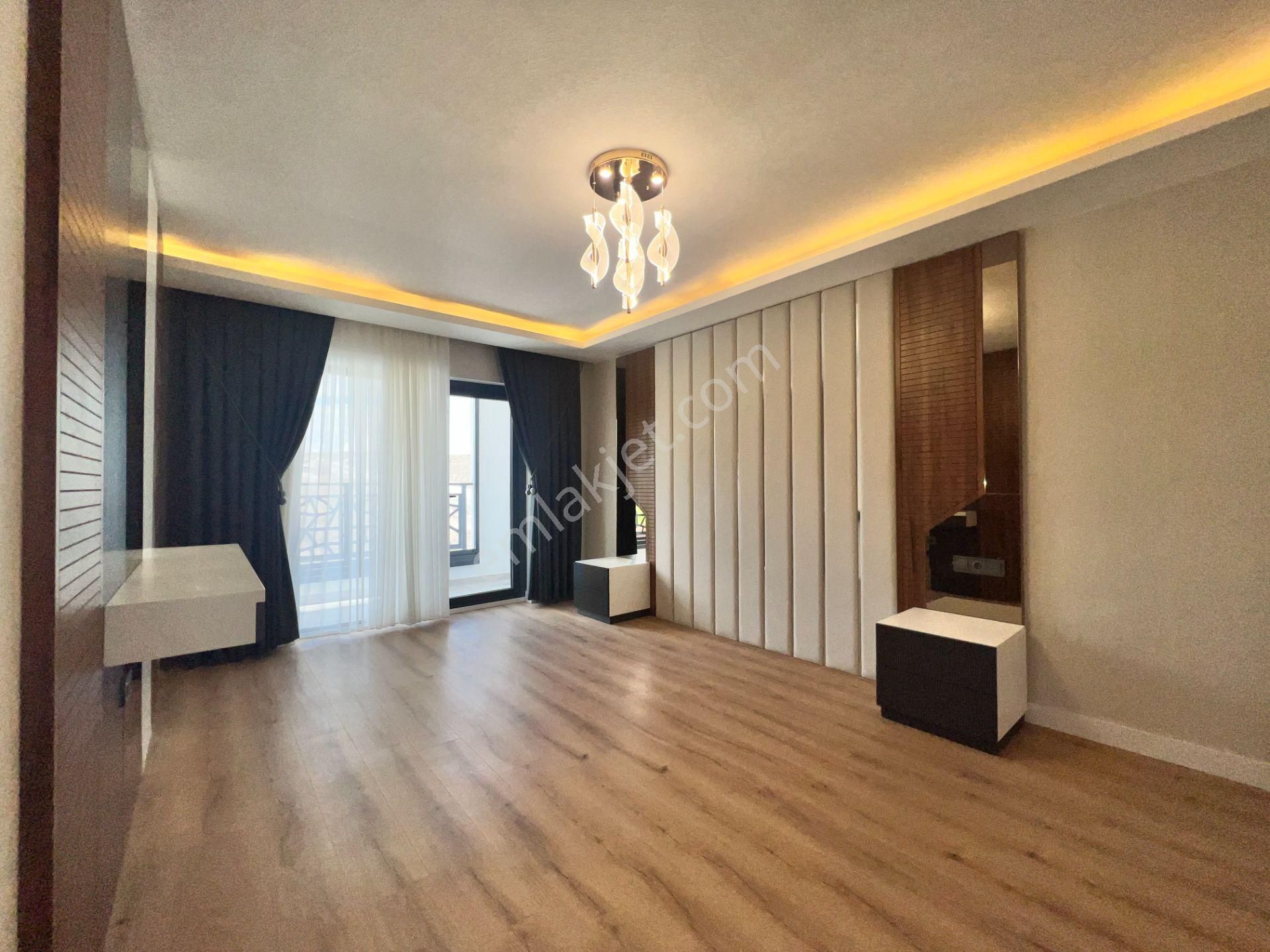 Pursaklar Ufuk Kılıç Emlak'tan Bulvar Cepheli Sıfır 4+1 Site Dairesi - Görsel 21