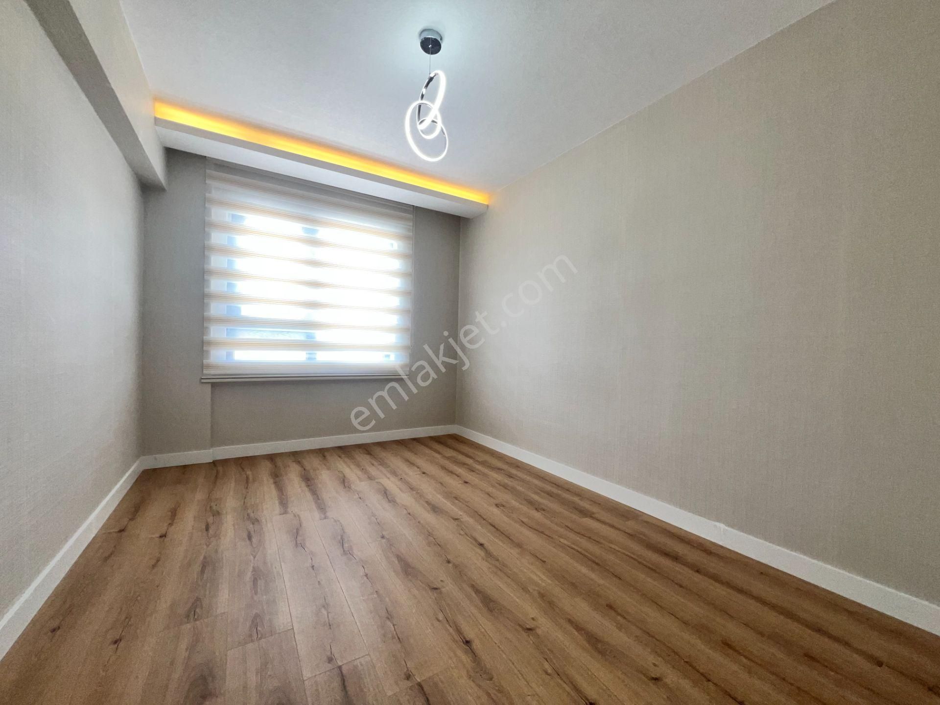 Pursaklar Ufuk Kılıç Emlak'tan Bulvar Cepheli Sıfır 4+1 Site Dairesi - Görsel 18