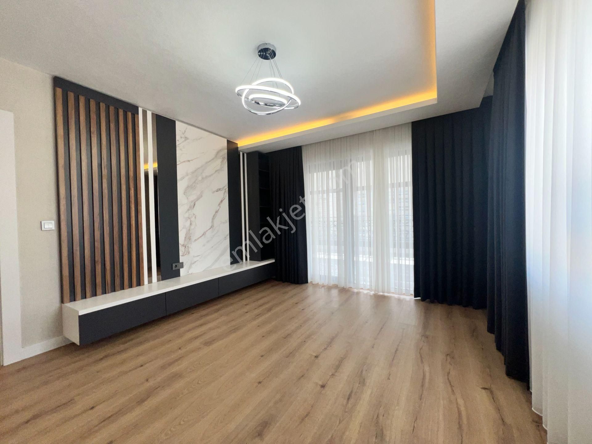 Pursaklar Ufuk Kılıç Emlak'tan Bulvar Cepheli Sıfır 4+1 Site Dairesi - Görsel 15