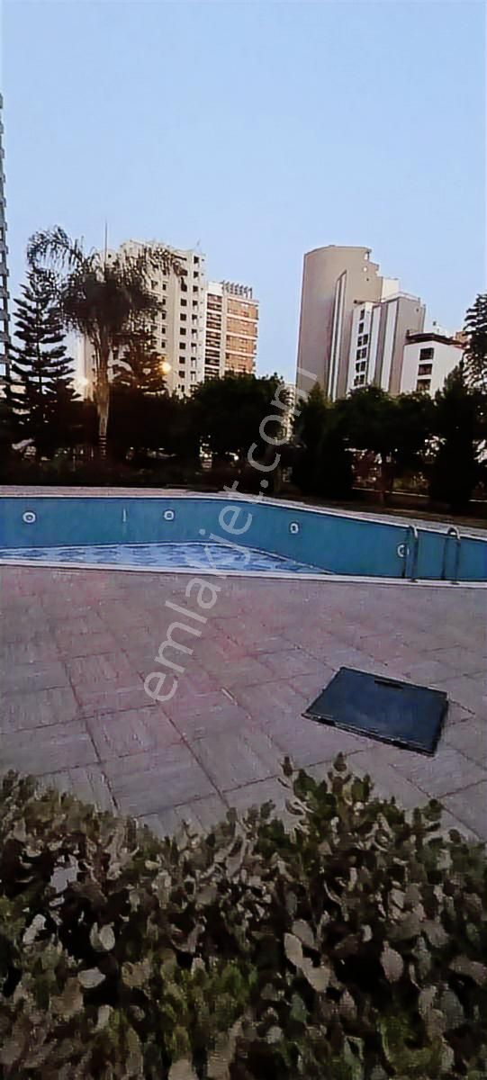 Mersin Mezitli Akdeniz Mahallesi'nde 3+1 Havuzlu 5 Yıllık Daire - Görsel 31