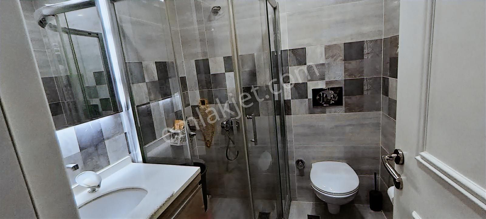 Mersin Mezitli Akdeniz Mahallesi'nde 3+1 Havuzlu 5 Yıllık Daire - Görsel 12