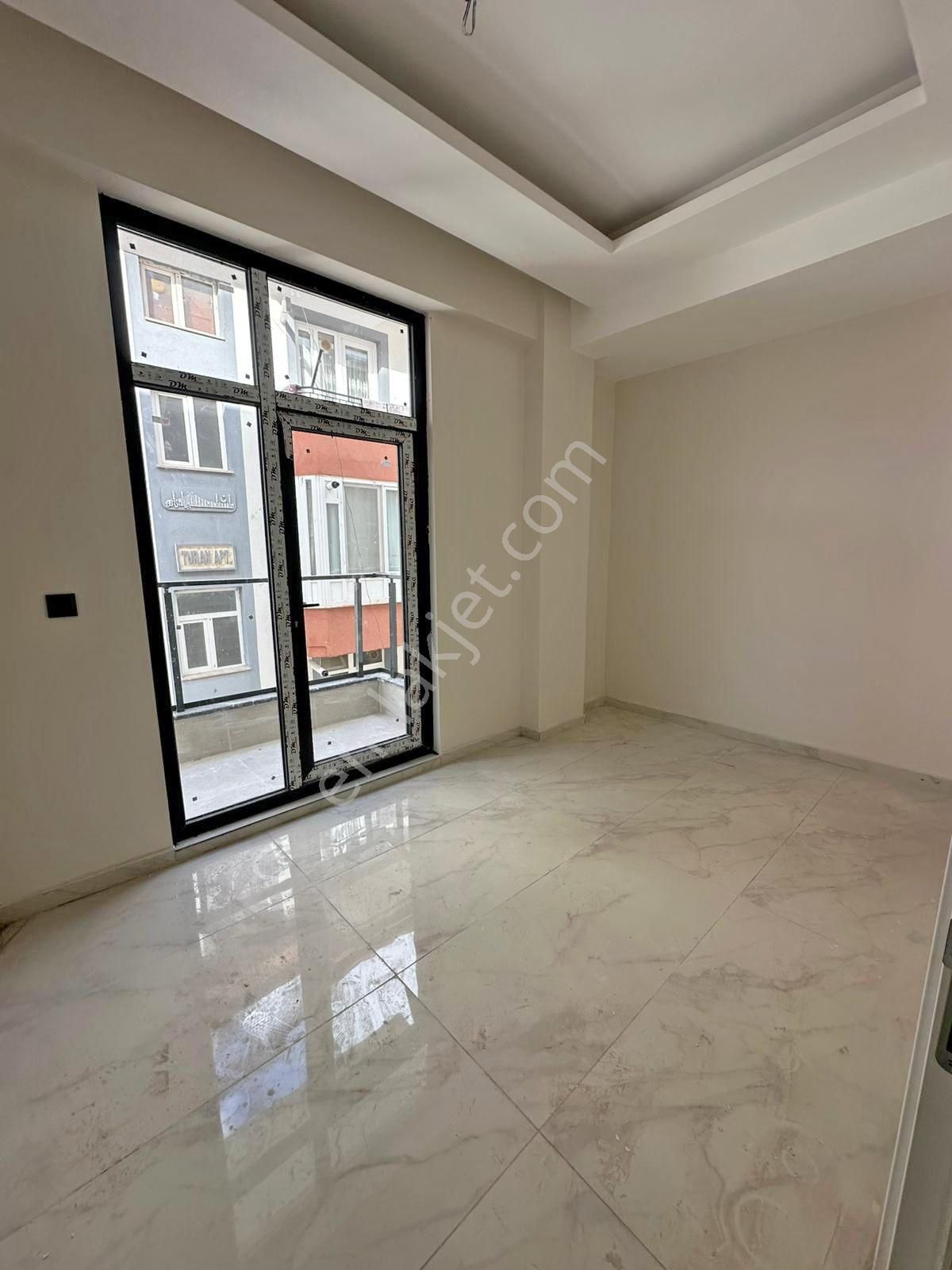 Afyon Üçok Emlaktan Ali İhsan Paşa Mah Satılık Sıfır Arakat 3+1 Daire - Görsel 15