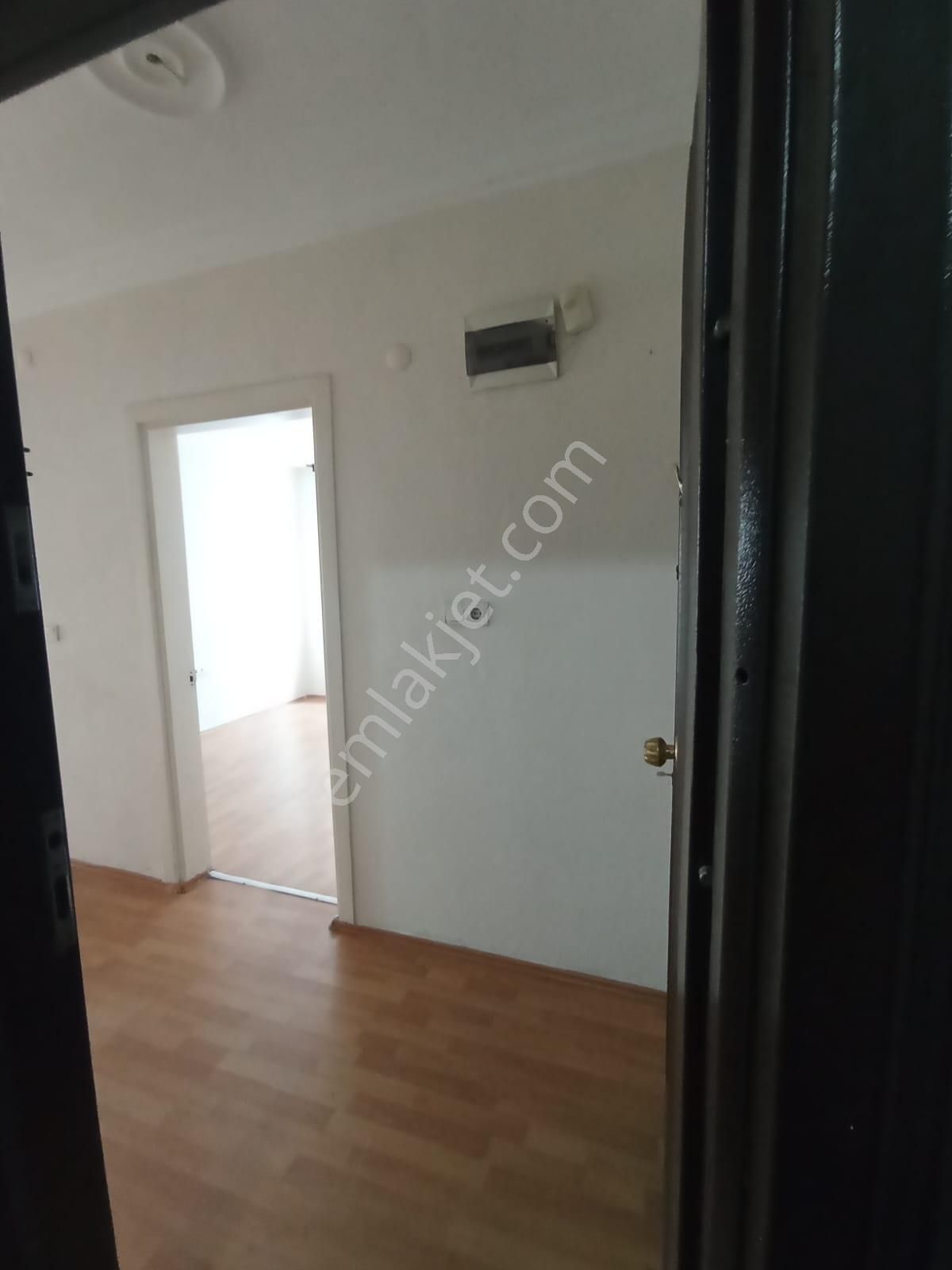 Çanakkale Biga Hamdibey Mahallesinde Kiralık 2+1 Daire - Görsel 8