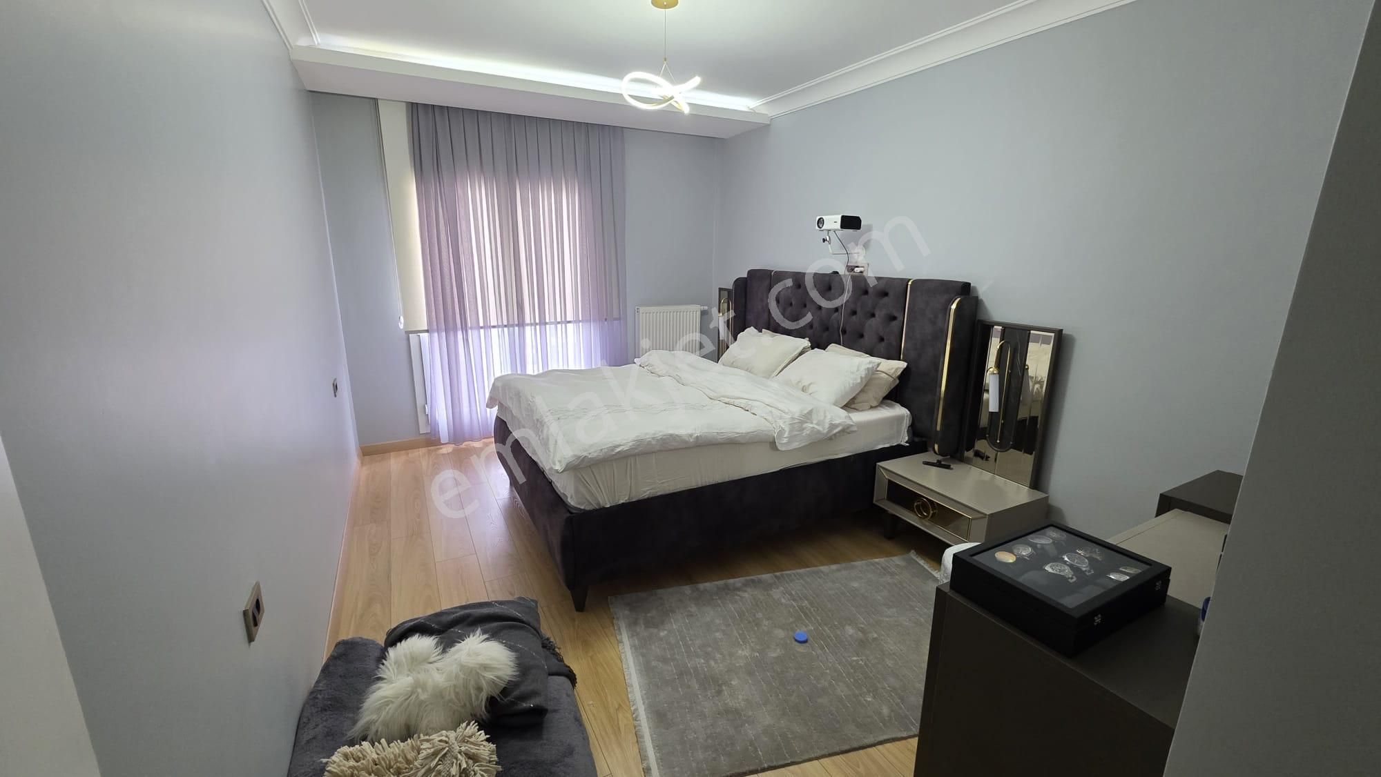 Beylikdüzü Kavaklı Huzurlu Marmara Sitesi 2+1 85m² Deniz Manzaralı Arakat - Görsel 13