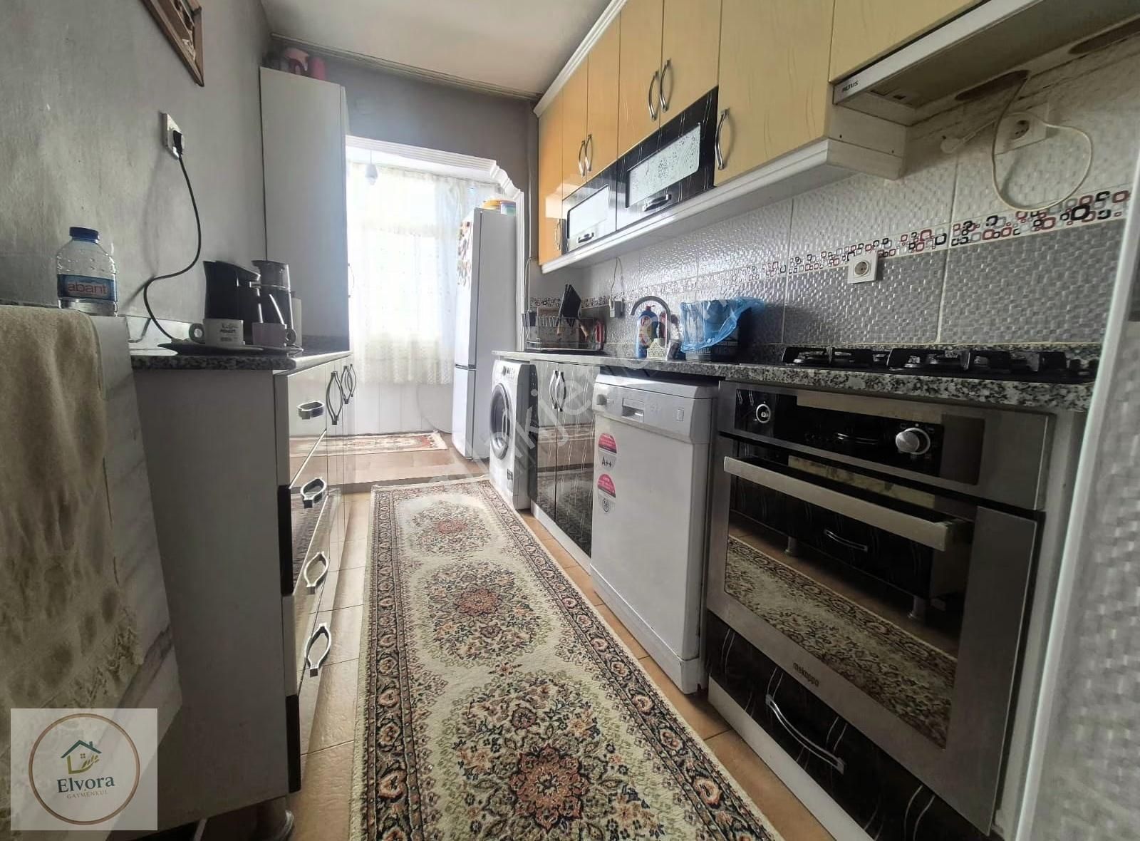 Buca Cumhuriyet Mahallesi Arakat 2+1 Satılık Daire
