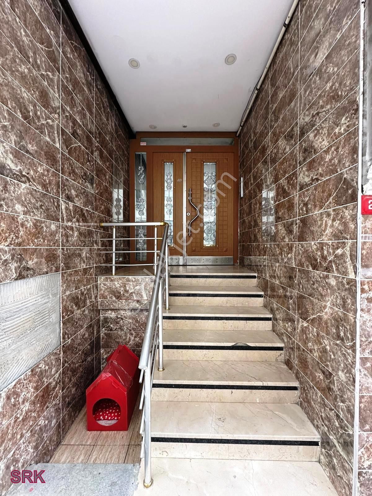 Serkan Gayrimenkulden Bahçelievler Yenibosnada 1 Kat 10 Yıllık Bina - Görsel 7