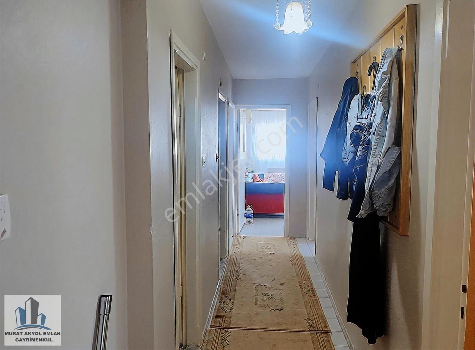 Onur Mahallesi'nde Metro İstasyonu Yakınında 3+1 Klasik Daire - Görsel 22