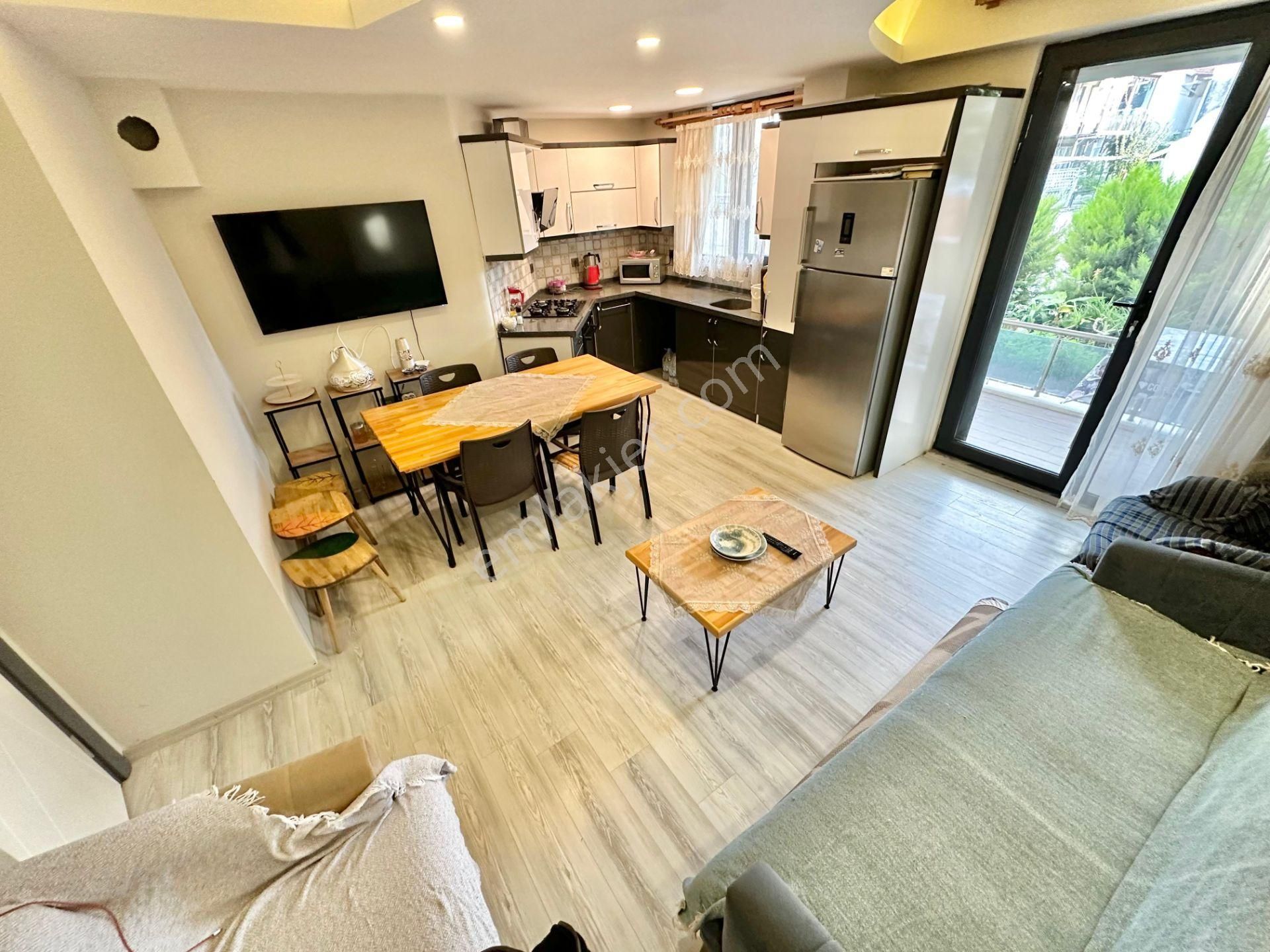 ꧁ay Emlaktan꧂güre'de***acill*** Bahçe Kullanımlı Denize 300 Mt Geniş Bahçeli Satılık 2+1 Lüks Daire