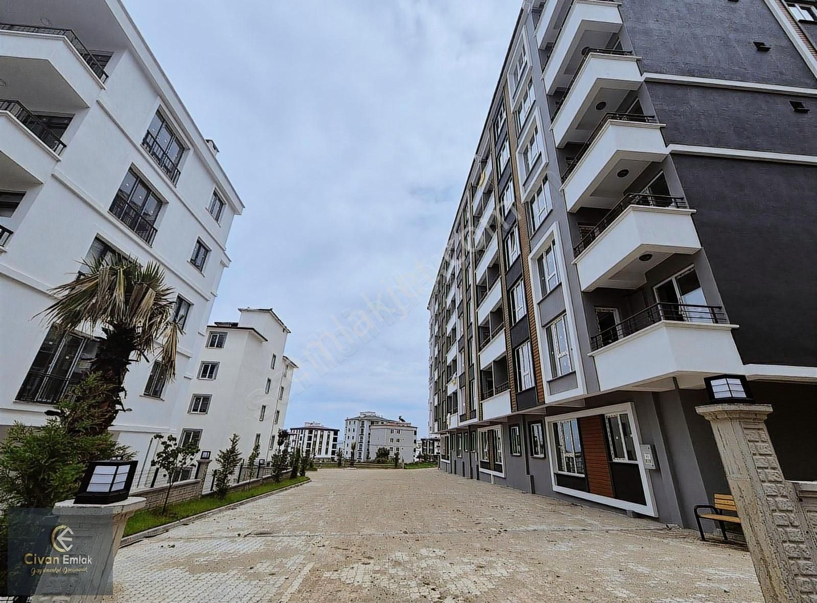 Civandan Toplukonutta Havuzlu Ful Olanaklı Sitede Satılık 1+1 - Görsel 34