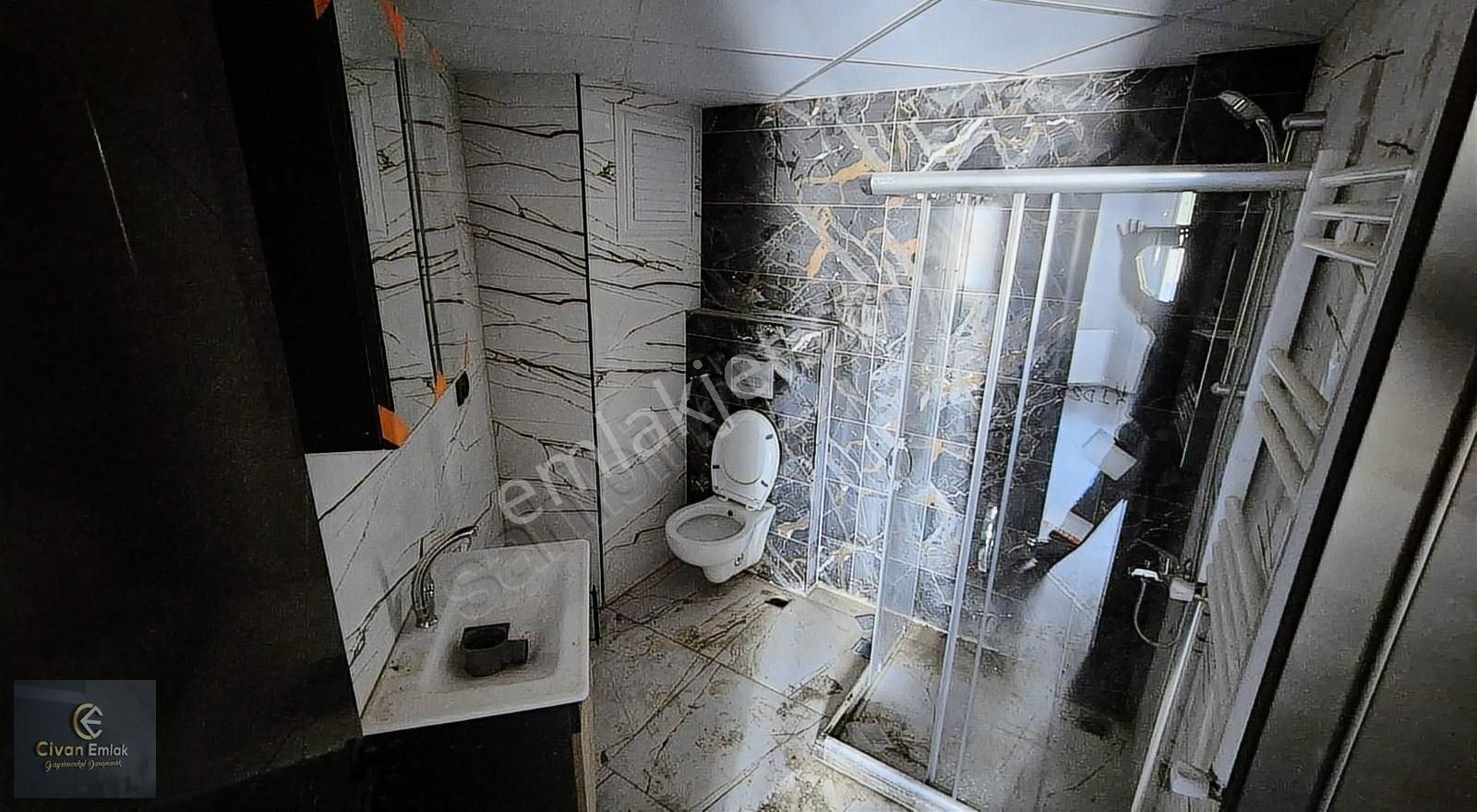 Civandan Toplukonutta Havuzlu Ful Olanaklı Sitede Satılık 1+1 - Görsel 16