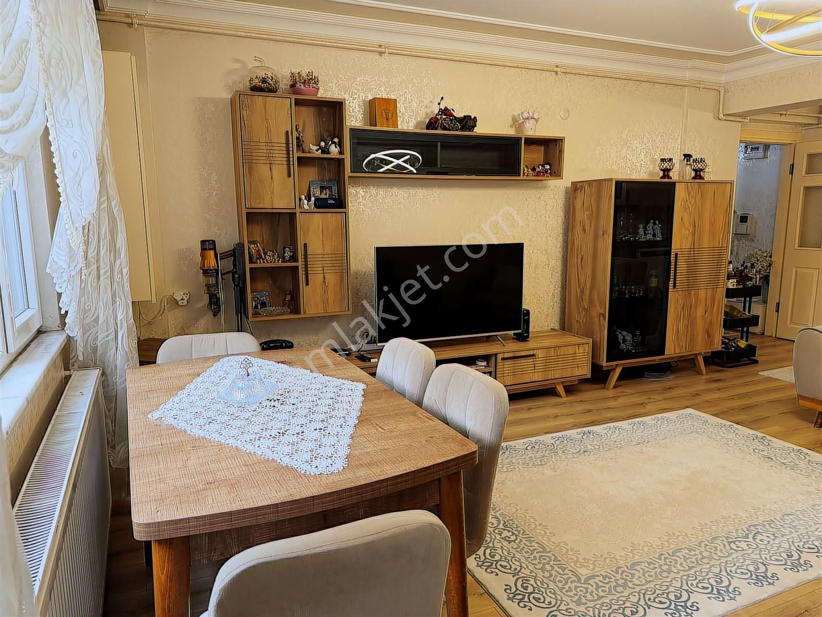 Ümraniye- Esenevlerde Ferah Kullanışlı 2+1 Bahçe Katı Daire - Görsel 10