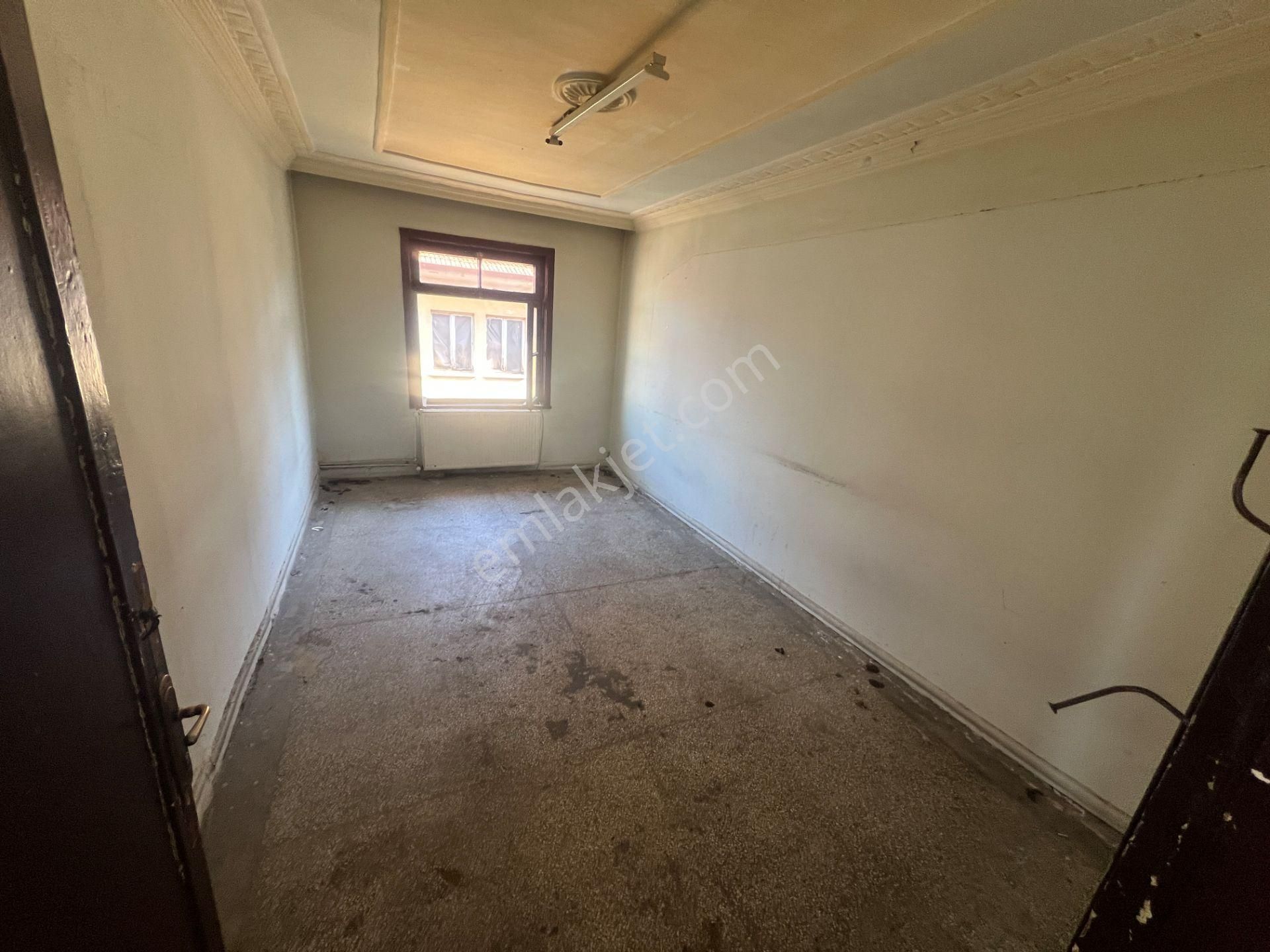 Ulusta Sizlere Özel 28odalı 3katlı Satılık Binamız Kaçmaz Fırsat - Görsel 5