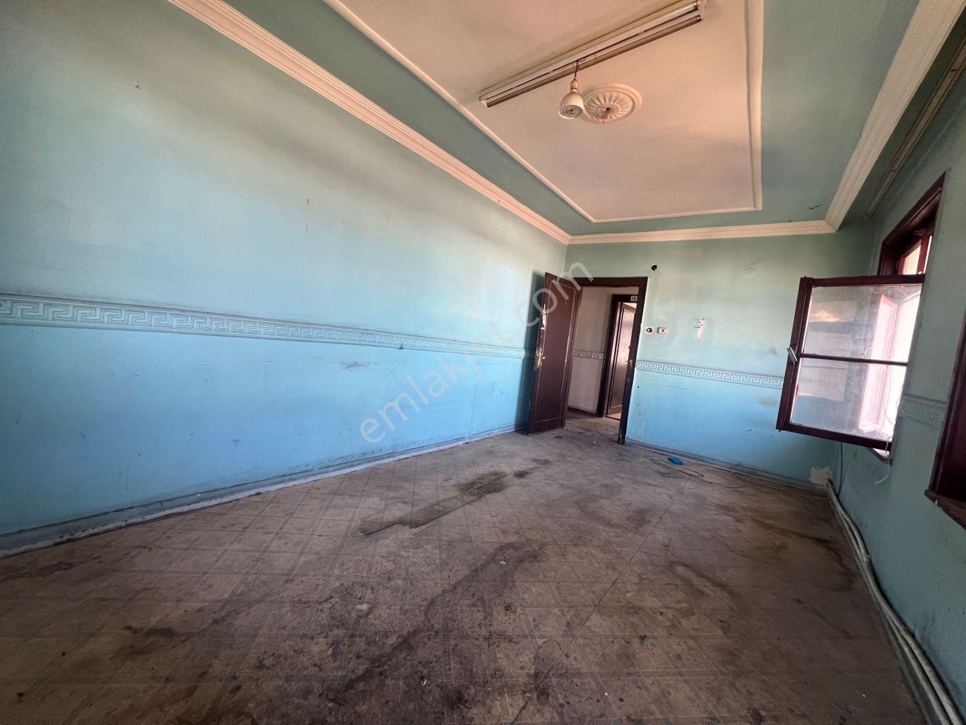 Ulusta Sizlere Özel 28odalı 3katlı Satılık Binamız Kaçmaz Fırsat