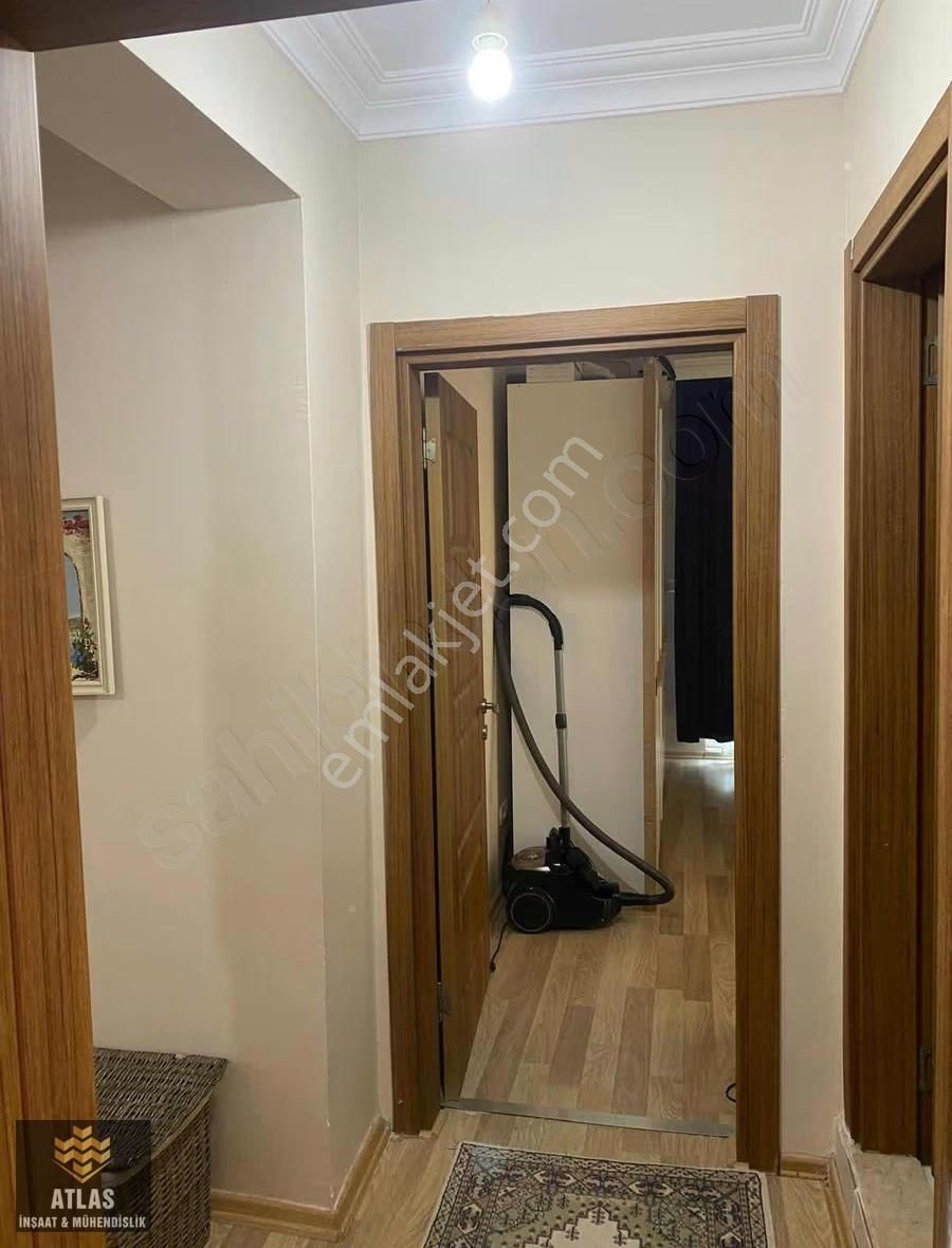 Kent Meydanına Yakın Ön Cephe 3+1 Ayrı Mutfak Çok Geniş Daire - Görsel 27