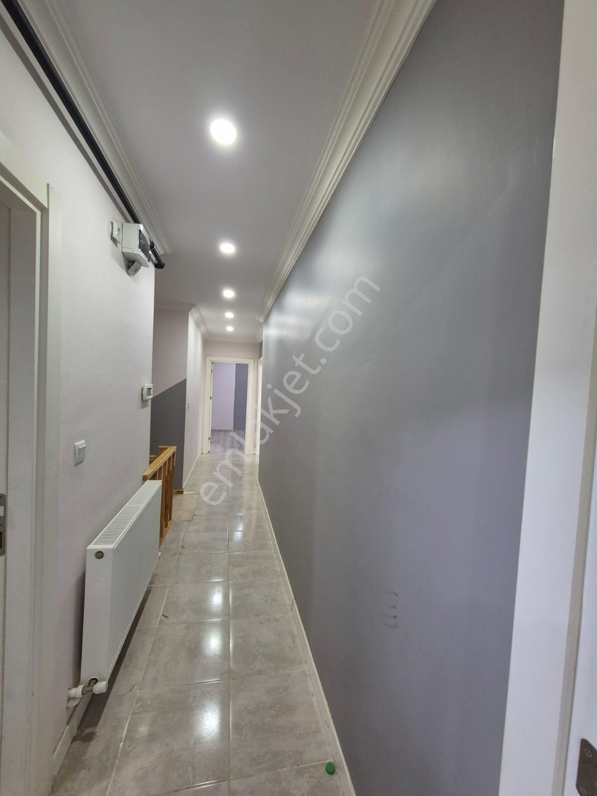 Göçerler'de Dgazlı Havuzlu Cam Balkon Site İçi 5+1 Dubleks Daire - Görsel 31