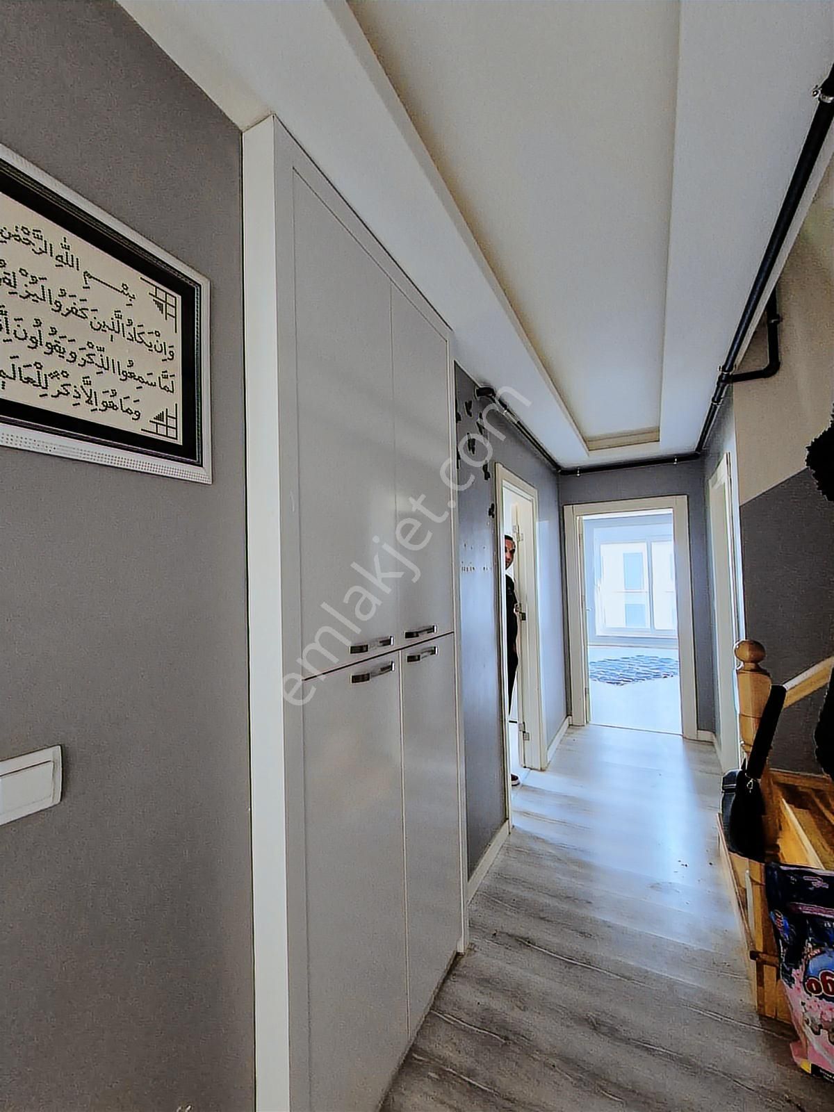 Göçerler'de Dgazlı Havuzlu Cam Balkon Site İçi 5+1 Dubleks Daire - Görsel 4