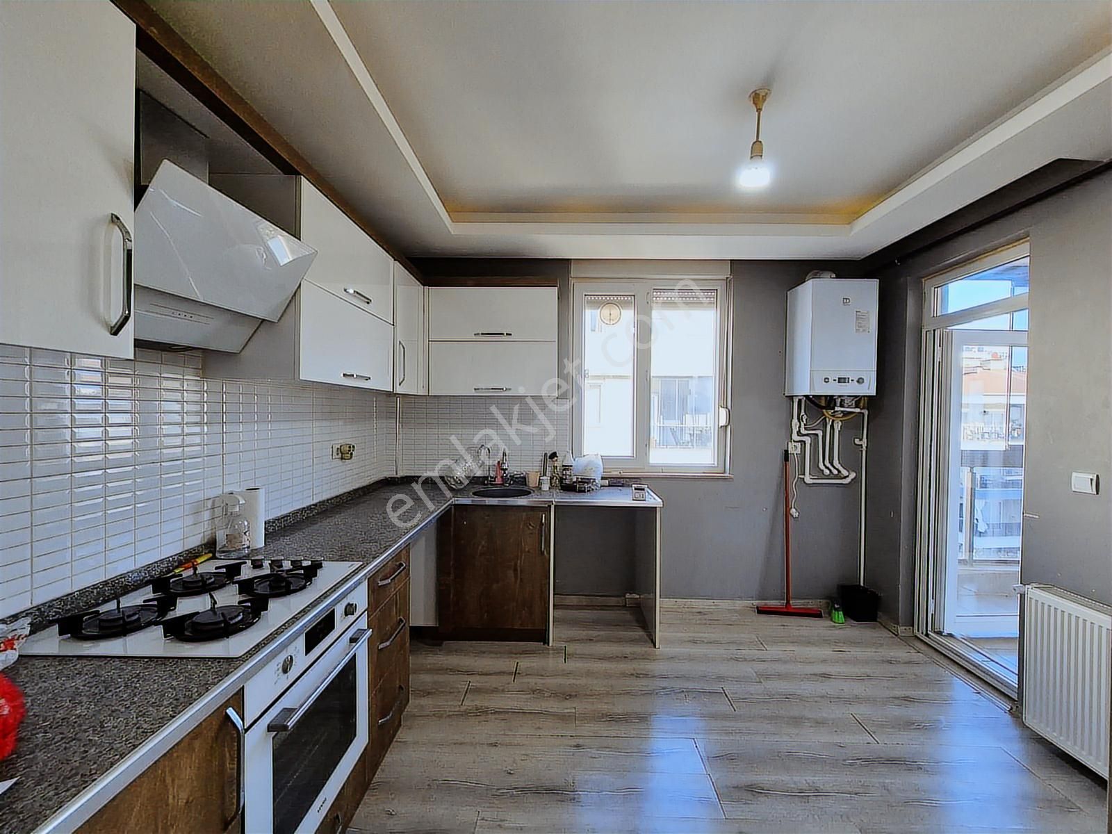 Göçerler'de Dgazlı Havuzlu Cam Balkon Site İçi 5+1 Dubleks Daire - Görsel 5