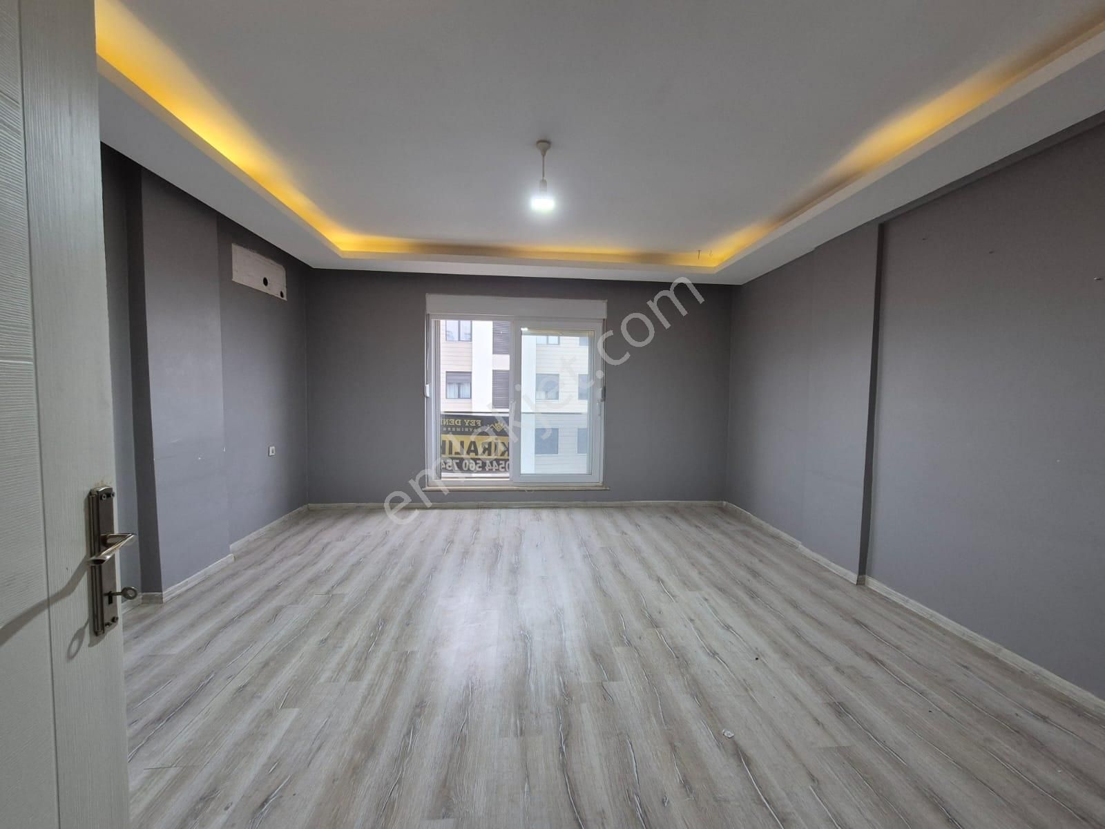 Göçerler'de Dgazlı Havuzlu Cam Balkon Site İçi 5+1 Dubleks Daire - Görsel 23