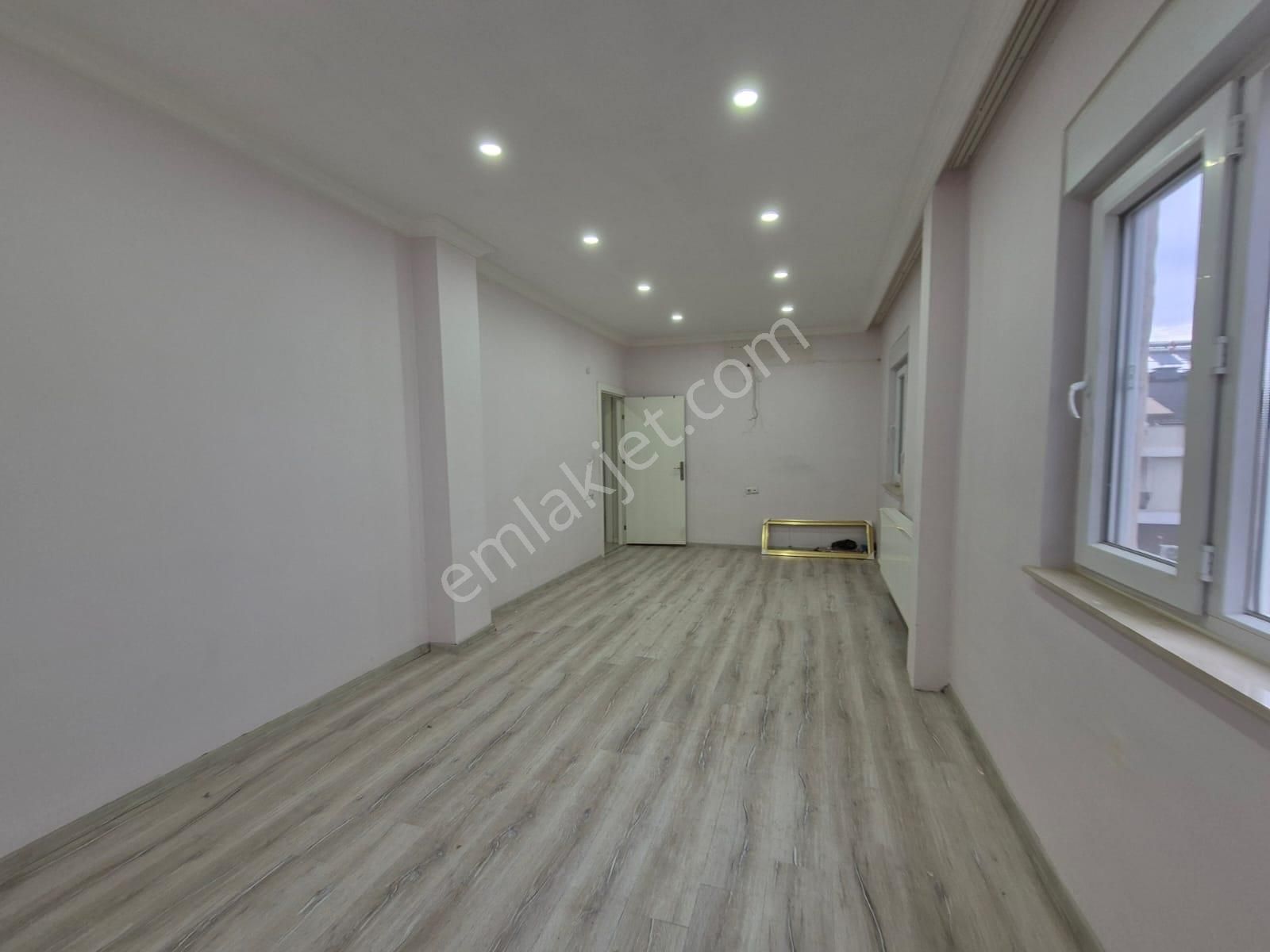 Göçerler'de Dgazlı Havuzlu Cam Balkon Site İçi 5+1 Dubleks Daire - Görsel 32