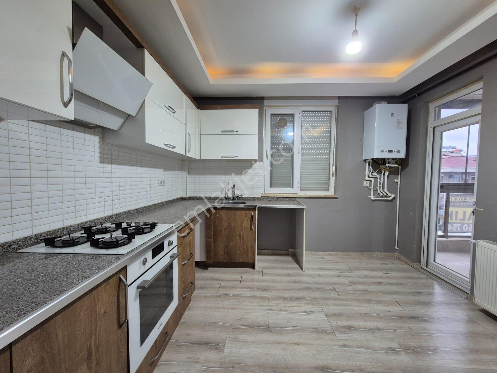 Göçerler'de Dgazlı Havuzlu Cam Balkon Site İçi 5+1 Dubleks Daire - Görsel 11