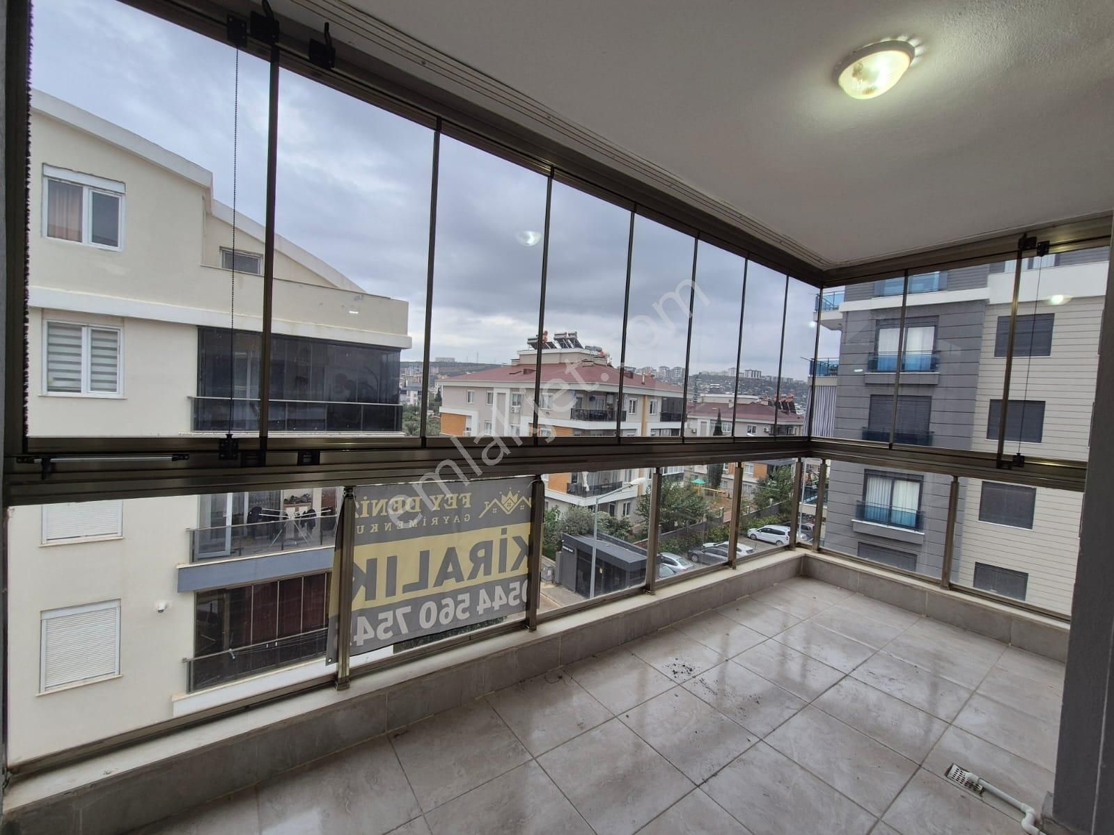 Göçerler'de Dgazlı Havuzlu Cam Balkon Site İçi 5+1 Dubleks Daire - Görsel 10