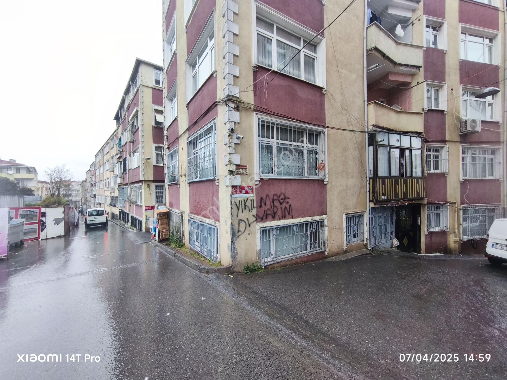 Fatih Ayvansaray Mh 1+1 / 65m2 / Düz Giriş / Bakımlı / Metrobüse 10 Dk, Memura - Görsel 28