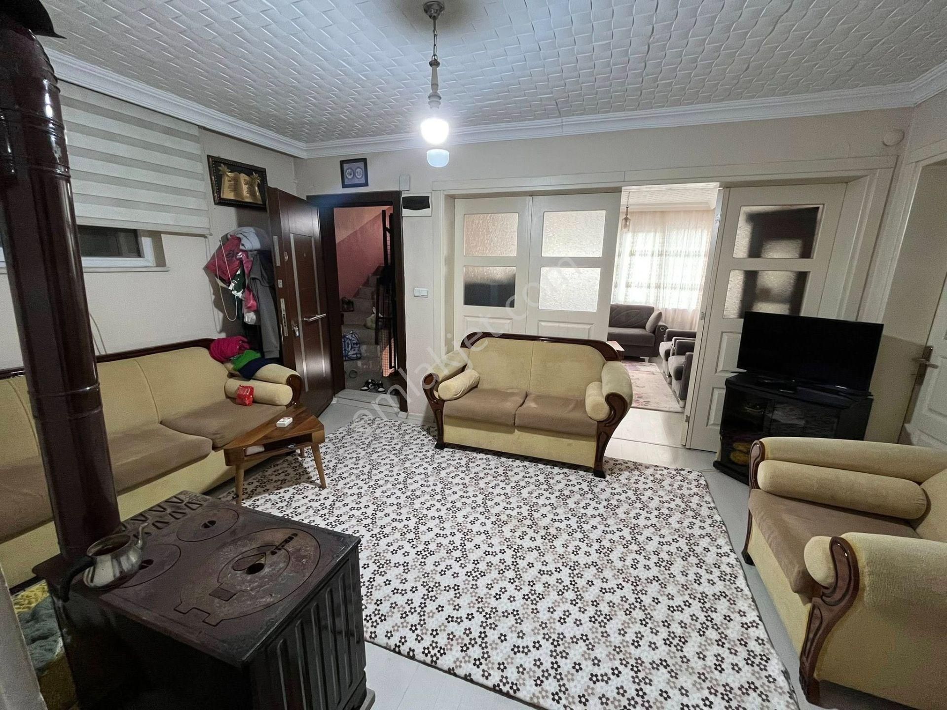 🏡 Göl-san Gayrimenkul’den 🏡 Turan Mah. Merkezi Konumlu 3+1 Satılık Daire - Görsel 9