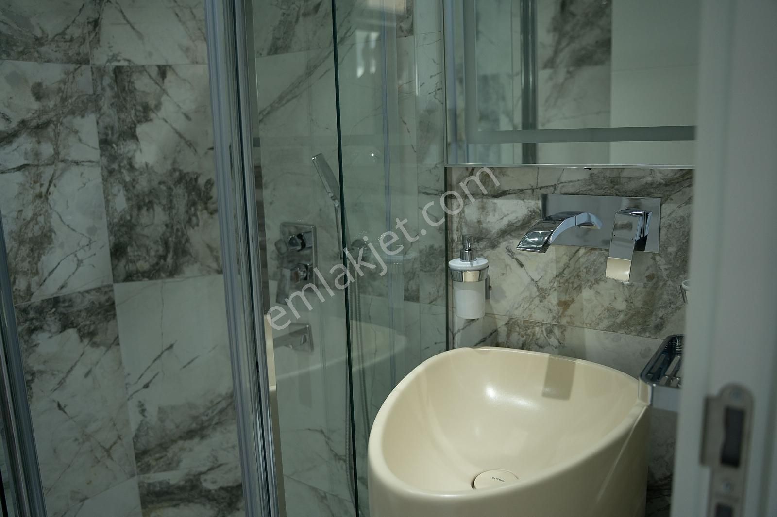 Yalıkavak'ta Marina Manzaralı, Modern Tasarımlı Villa | Tekce - Görsel 9