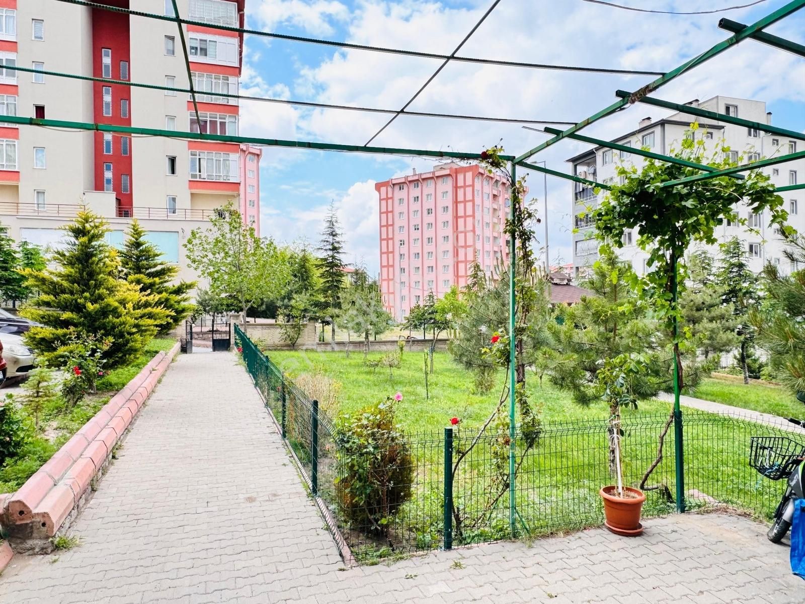 Demokrasi Mah. 3+1 Mükemmel Manzara İçerisi Yapılı Satılık Daire - Görsel 9