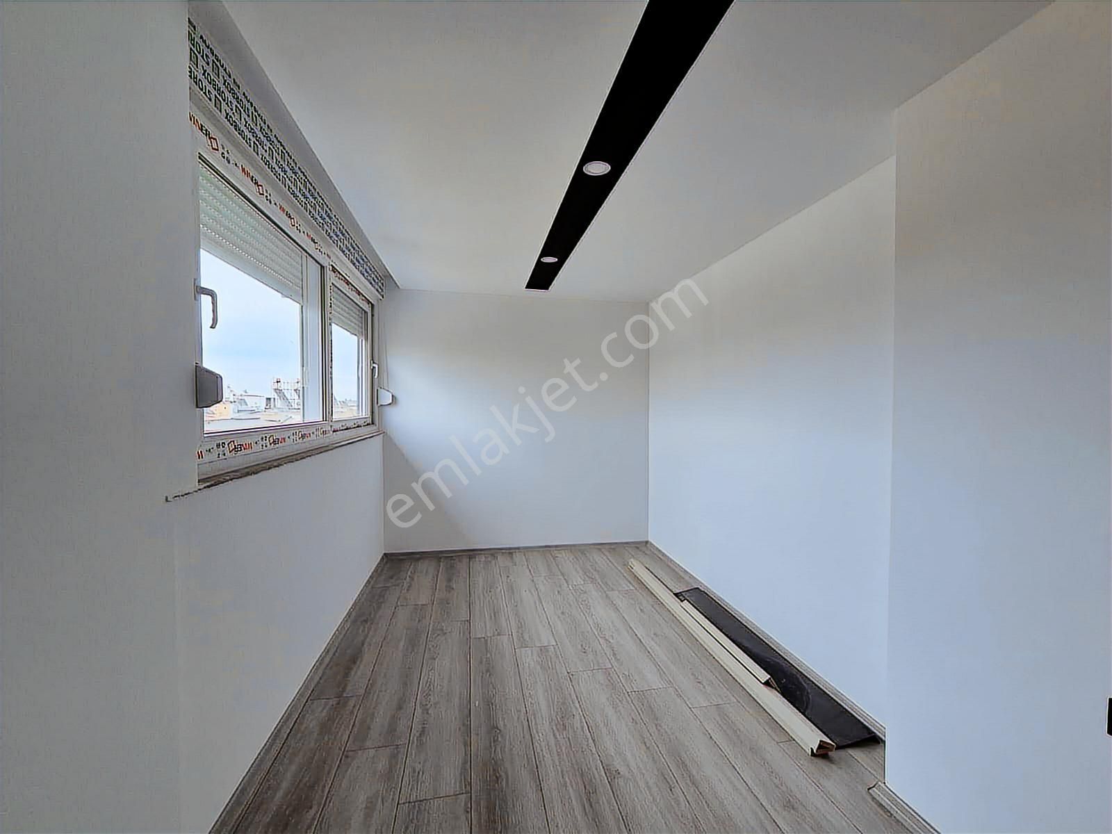 Kanal Mah Asansörlü Tramvaya 300m İskanlı Cam Balkon 5+1 Daire - Görsel 6