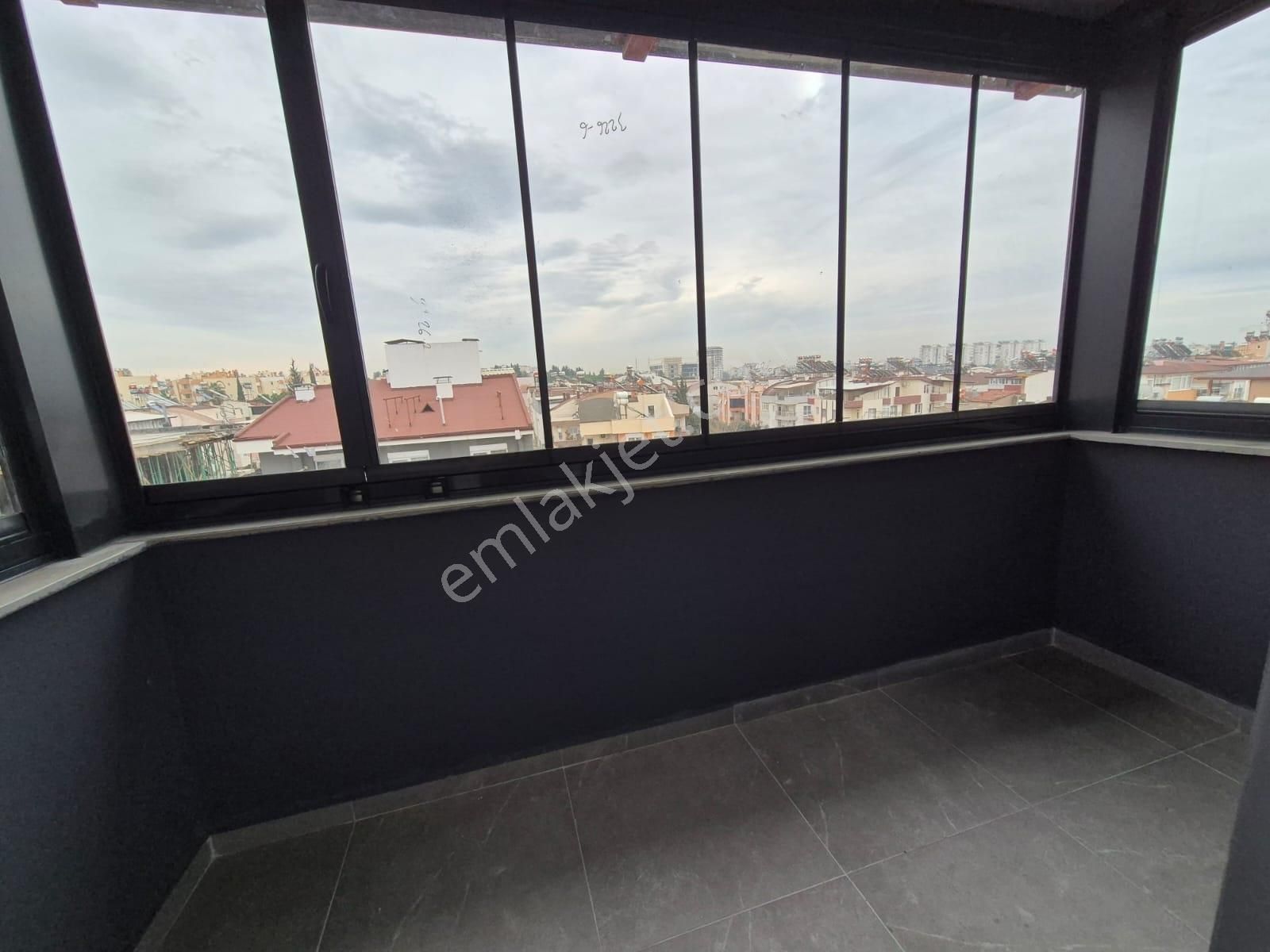 Kanal Mah Asansörlü Tramvaya 300m İskanlı Cam Balkon 5+1 Daire - Görsel 16