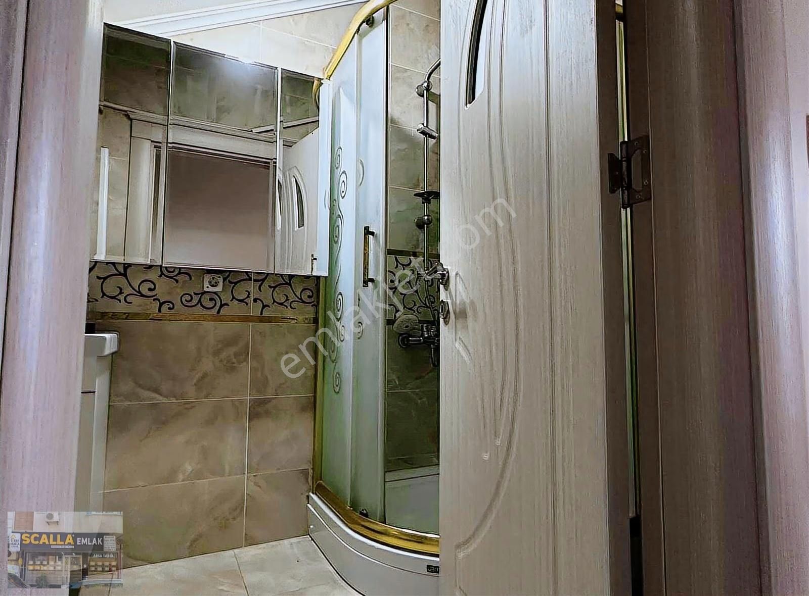 Beşyol Metrobüse Ve Aydın Üniye Yürüme Mesafesinde 2+1 Daire