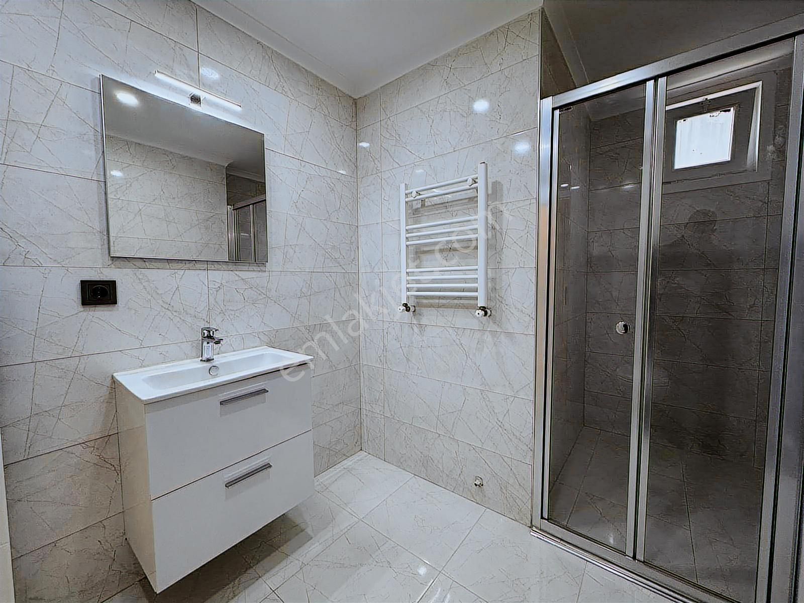 Suadiye'de Sahile Yakın Balkonlu Yeni Sıfır Daire 2+1 - Görsel 16