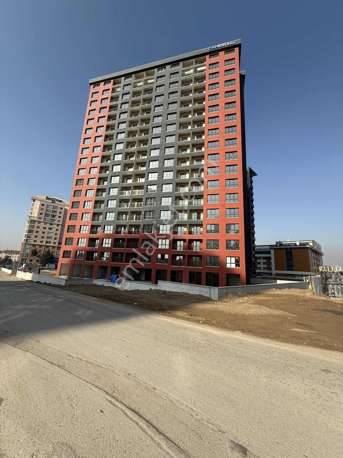 Mehmet Akif Ersoy Mahallesi'nde Satılık 1 + 1 Daire