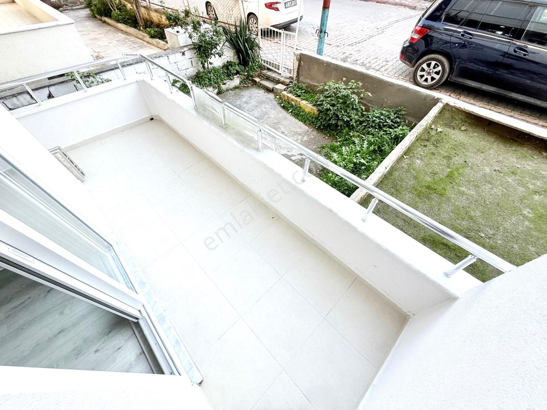 Akçay'da Aygül'den‼‼bir Kaçmaz Fırsat Daha Denize 100 Mt Bahçe Kullanımlı Ön Cephe 2+1 Satılık Daire - Görsel 8