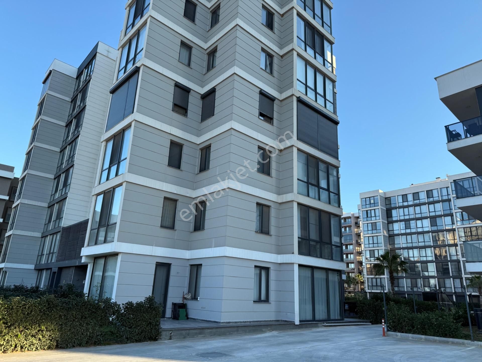 Altıntaş Havuzlu Otoparklı Site İçi Eşyalı 1+1 Kiralık - Görsel 30