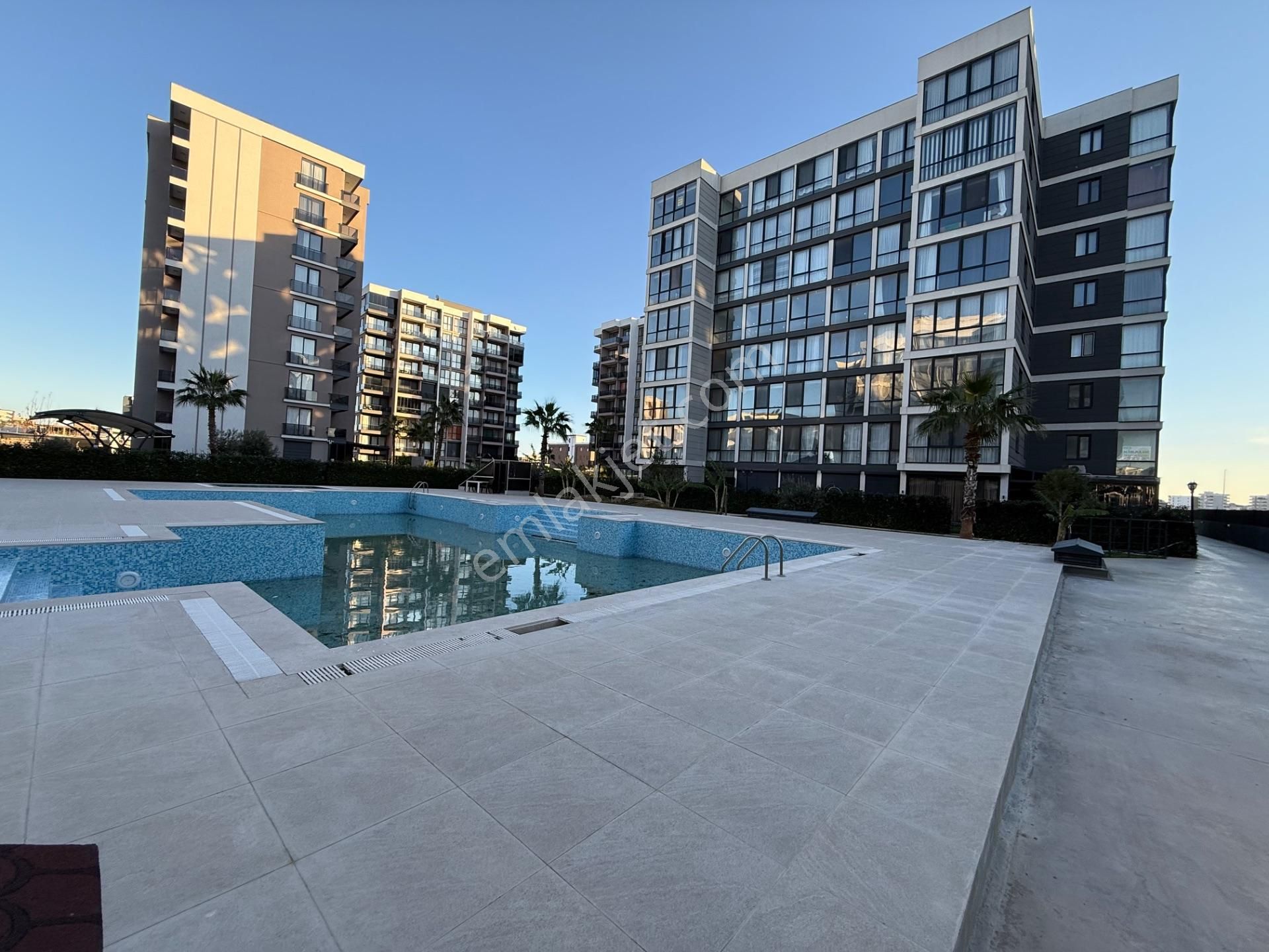 Altıntaş Havuzlu Otoparklı Site İçi Eşyalı 1+1 Kiralık - Görsel 31