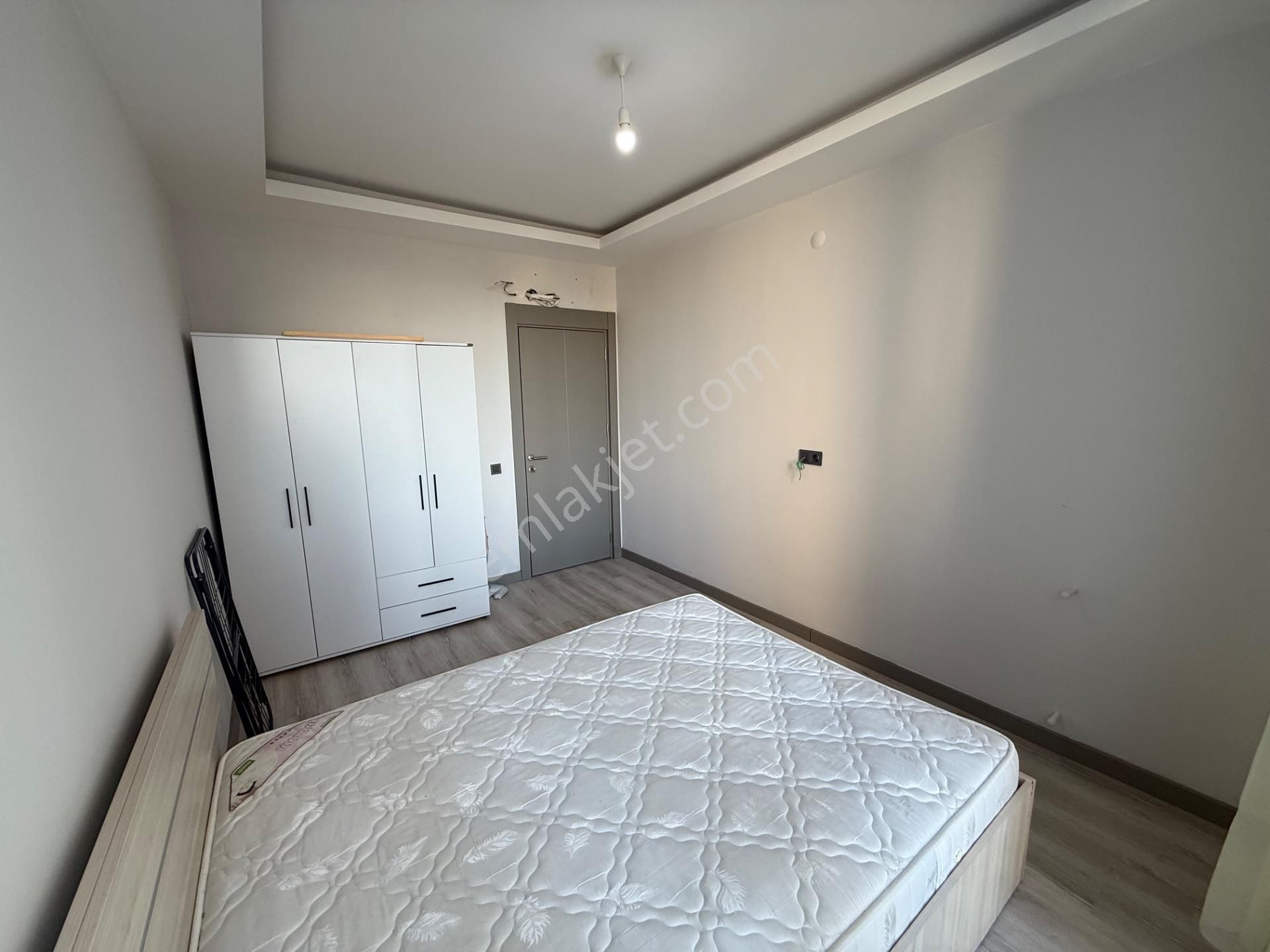 Altıntaş Havuzlu Otoparklı Site İçi Eşyalı 1+1 Kiralık - Görsel 10