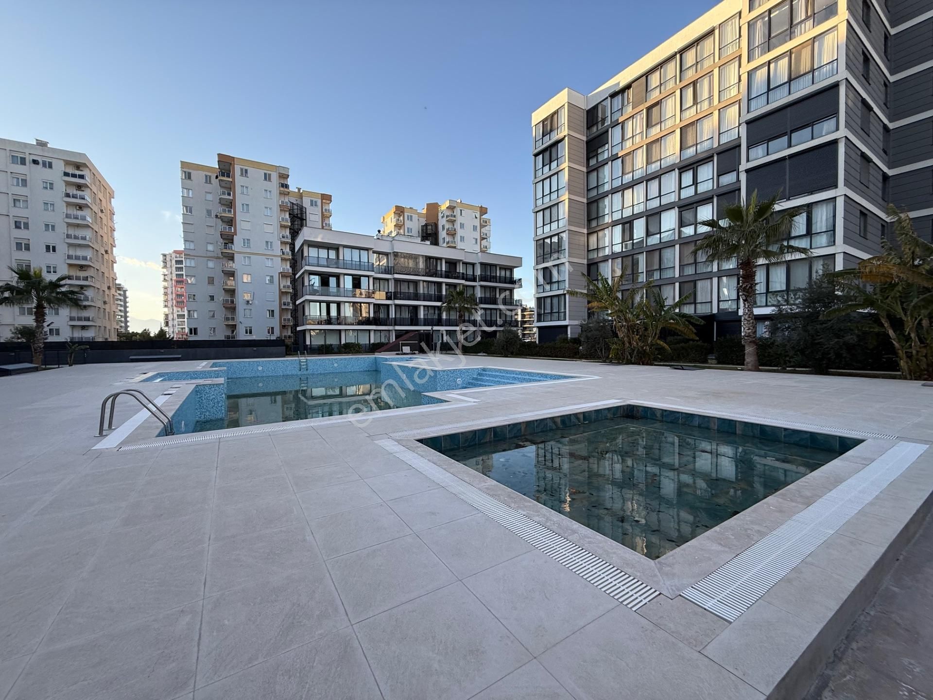 Altıntaş Havuzlu Otoparklı Site İçi Eşyalı 1+1 Kiralık - Görsel 32