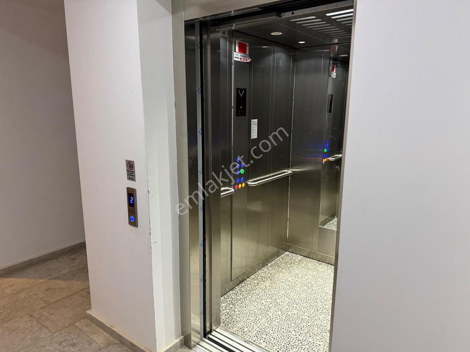 Altıntaş Havuzlu Otoparklı Site İçi Eşyalı 1+1 Kiralık - Görsel 16