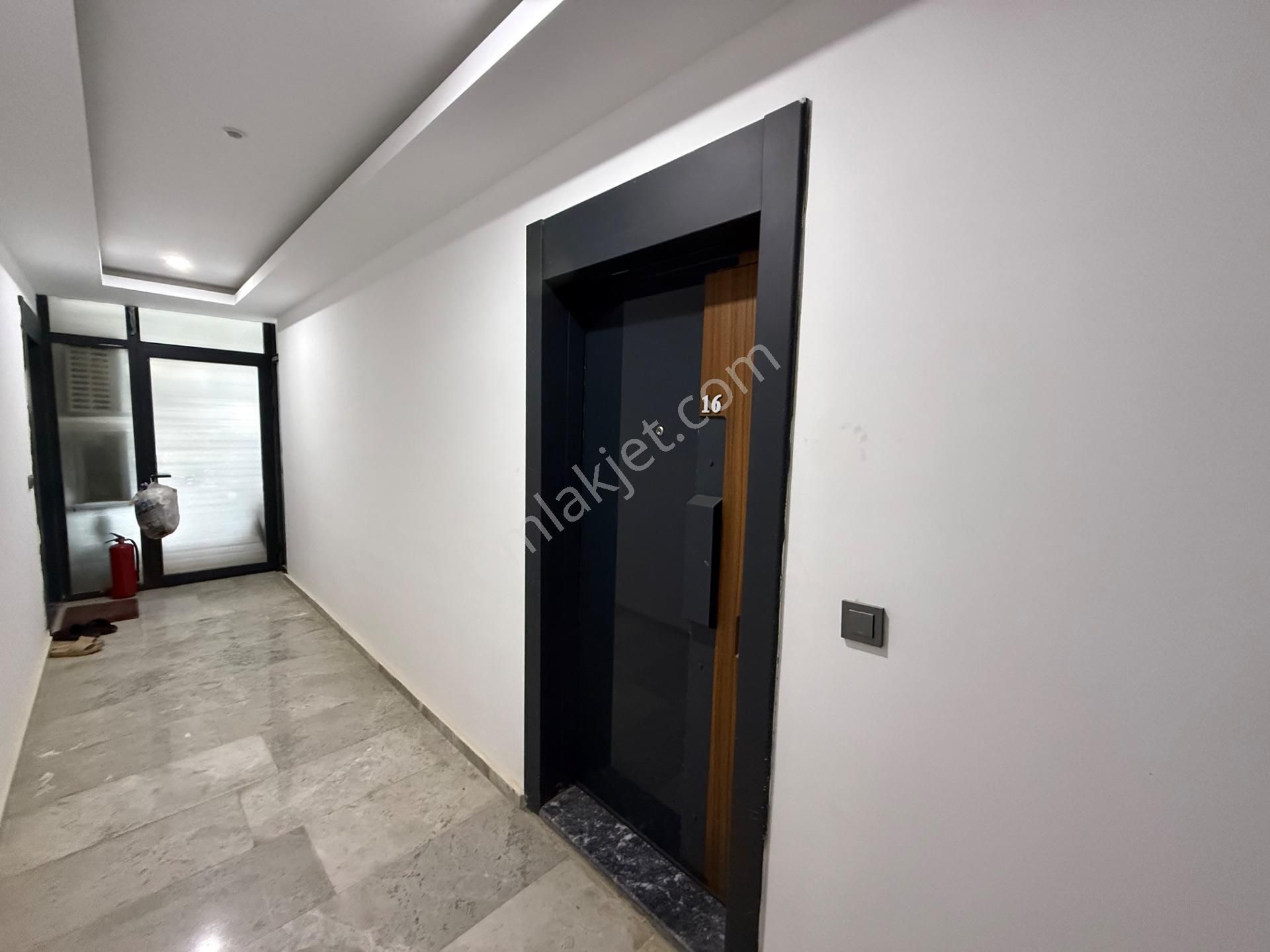 Altıntaş Havuzlu Otoparklı Site İçi Eşyalı 1+1 Kiralık - Görsel 18