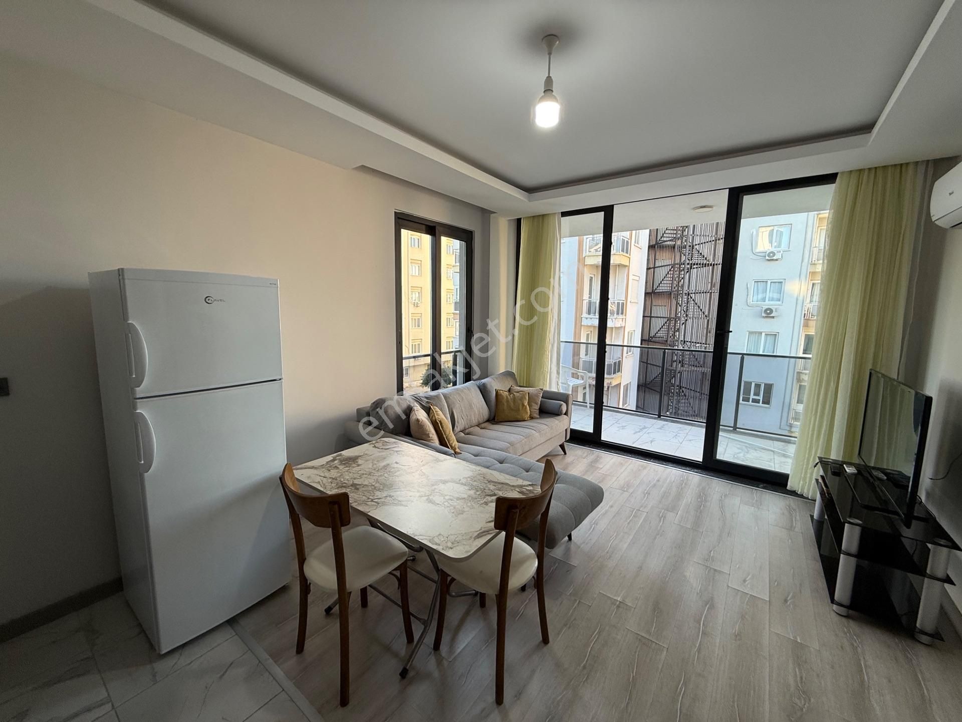 Altıntaş Havuzlu Otoparklı Site İçi Eşyalı 1+1 Kiralık - Görsel 14